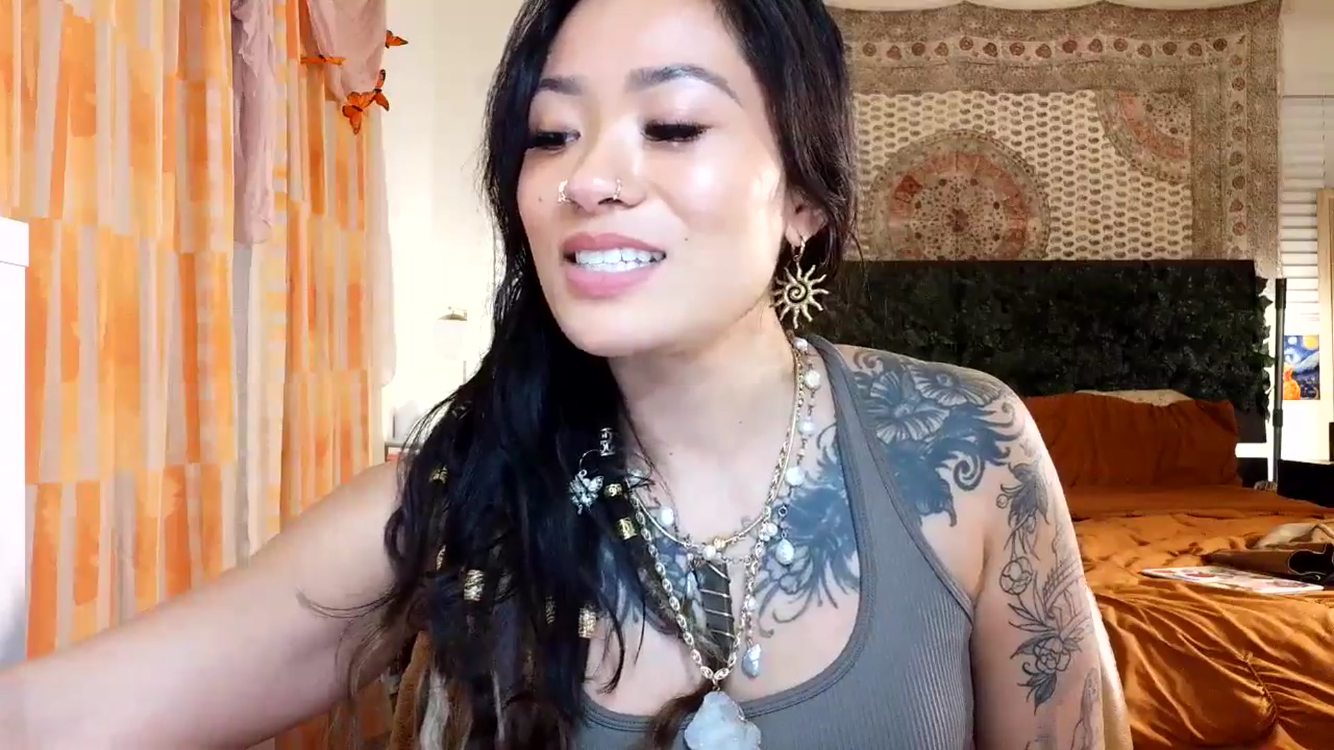 Gallery image thumbnail from Lovelyxmacii's myfreecams stream on, 01/02/2026, 04:40 image 15 of 20