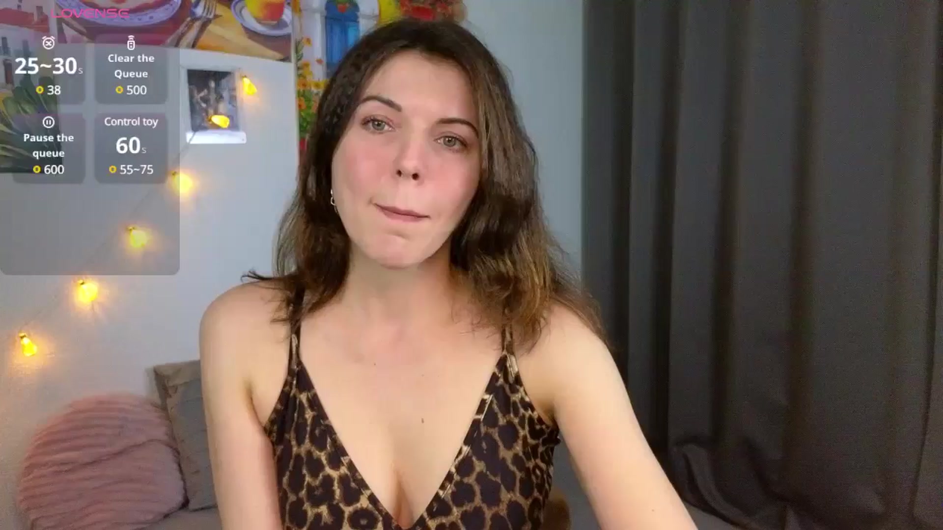 Gallery image thumbnail from Lovemesweet's myfreecams stream on, 03/06/2025, 10:35 image 1 of 20