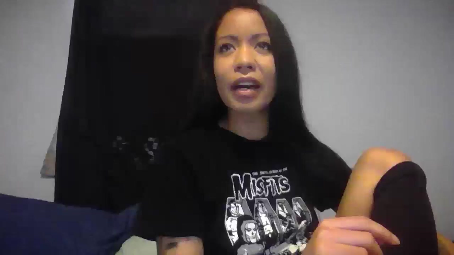 Gallery image thumbnail from Lovemilk's myfreecams stream on, 12/24/2024, 17:07 image 1 of 20