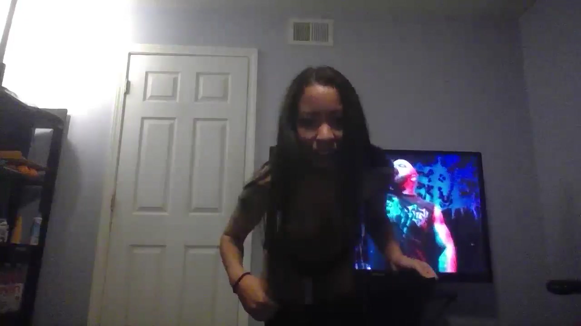 Gallery image thumbnail from Lovemilk's myfreecams stream on, 12/24/2024, 17:07 image 20 of 20