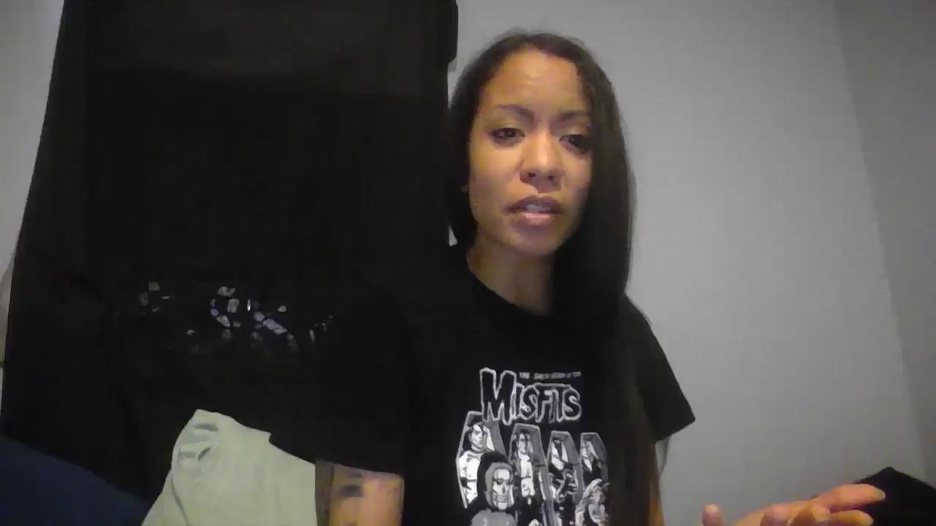 Gallery image thumbnail from Lovemilk's myfreecams stream on, 12/24/2024, 17:49 image 19 of 20