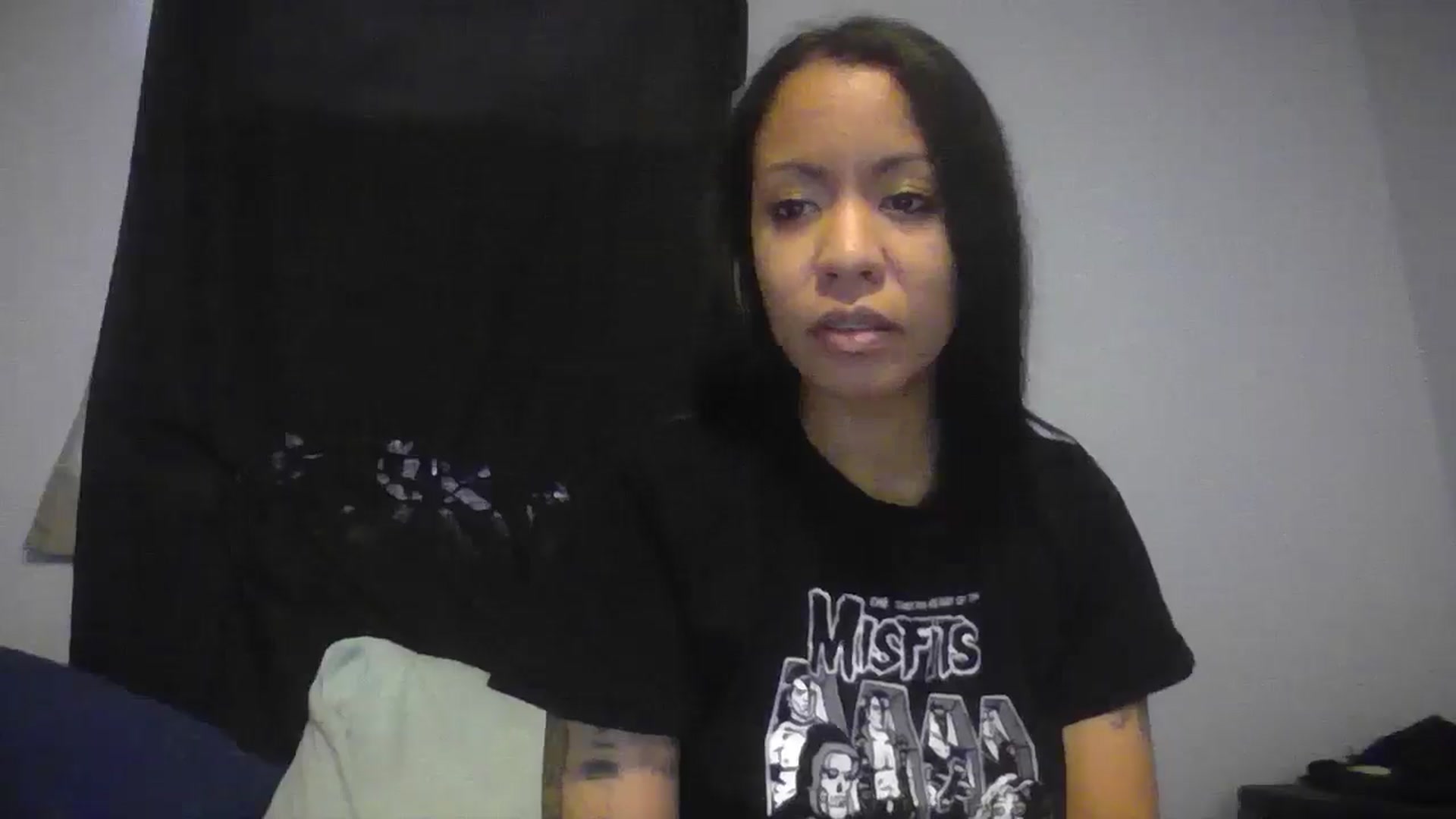 Gallery image thumbnail from Lovemilk's myfreecams stream on, 12/24/2024, 17:49 image 11 of 20
