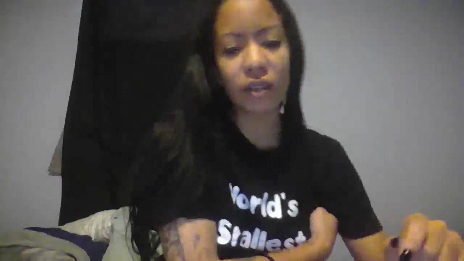 Gallery image thumbnail from Lovemilk's myfreecams stream on, 12/25/2024, 13:43 image 13 of 20