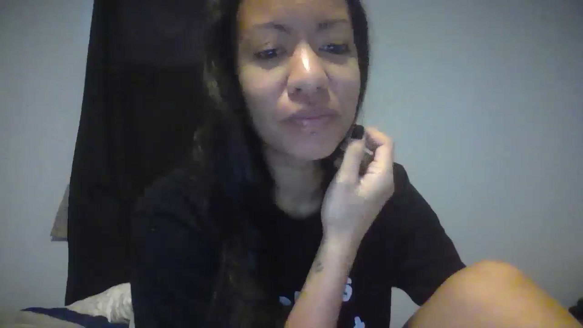 Gallery image thumbnail from Lovemilk's myfreecams stream on, 12/25/2024, 13:43 image 9 of 20