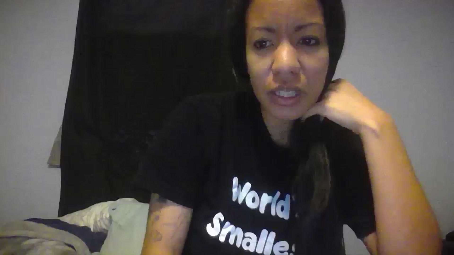 Gallery image thumbnail from Lovemilk's myfreecams stream on, 12/25/2024, 13:43 image 14 of 20