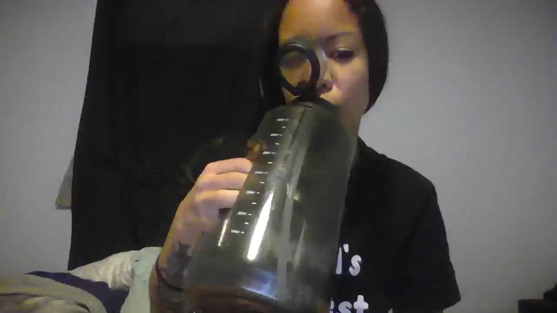 Gallery image thumbnail from Lovemilk's myfreecams stream on, 12/25/2024, 13:43 image 18 of 20