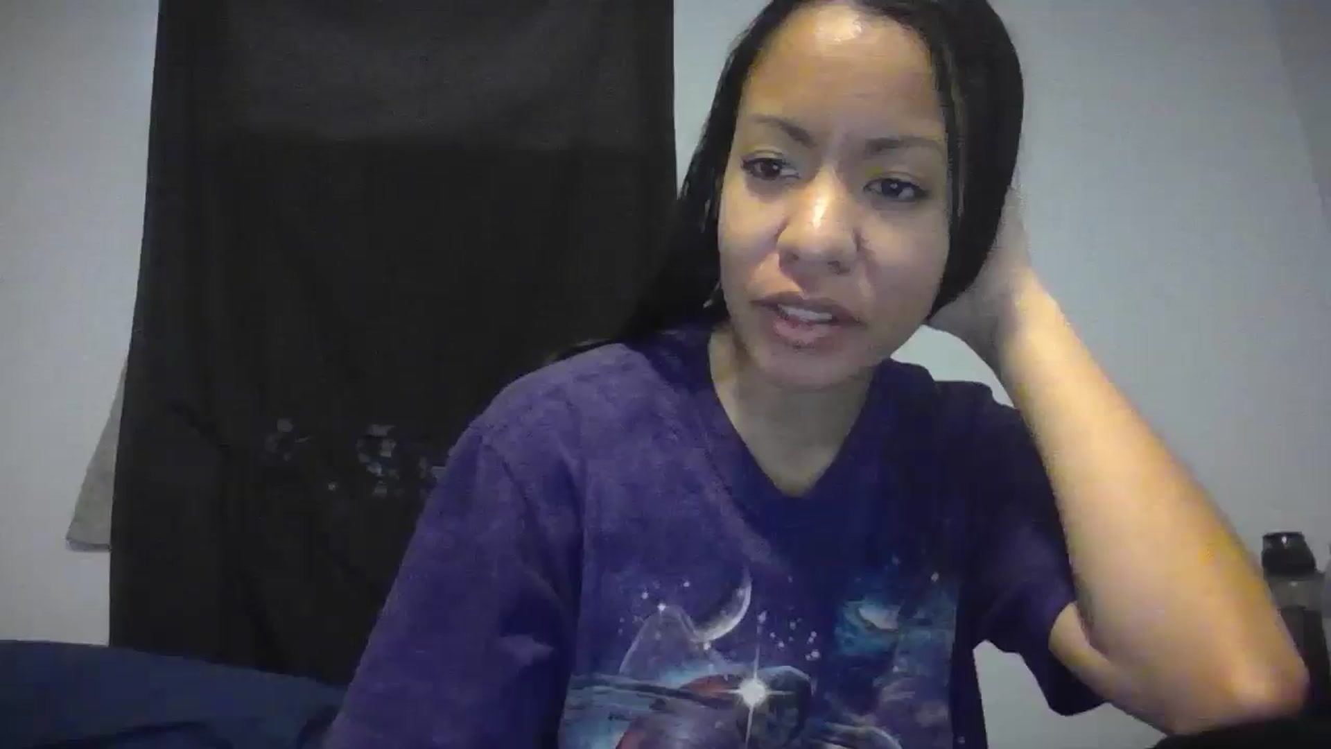 Gallery image thumbnail from Lovemilk's myfreecams stream on, 12/27/2024, 15:23 image 9 of 20