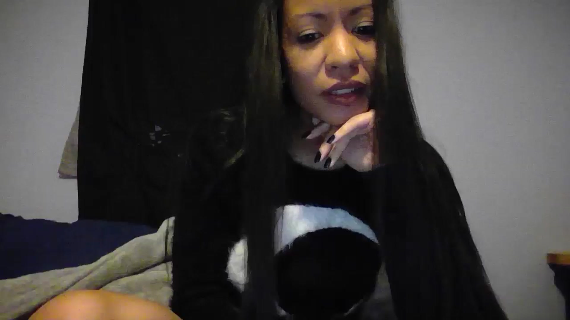 Gallery image thumbnail from Lovemilk's myfreecams stream on, 01/11/2025, 15:07 image 12 of 20