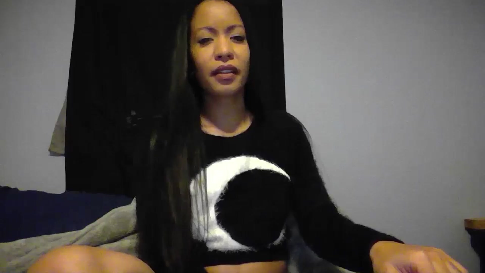 Gallery image thumbnail from Lovemilk's myfreecams stream on, 01/11/2025, 15:07 image 5 of 20