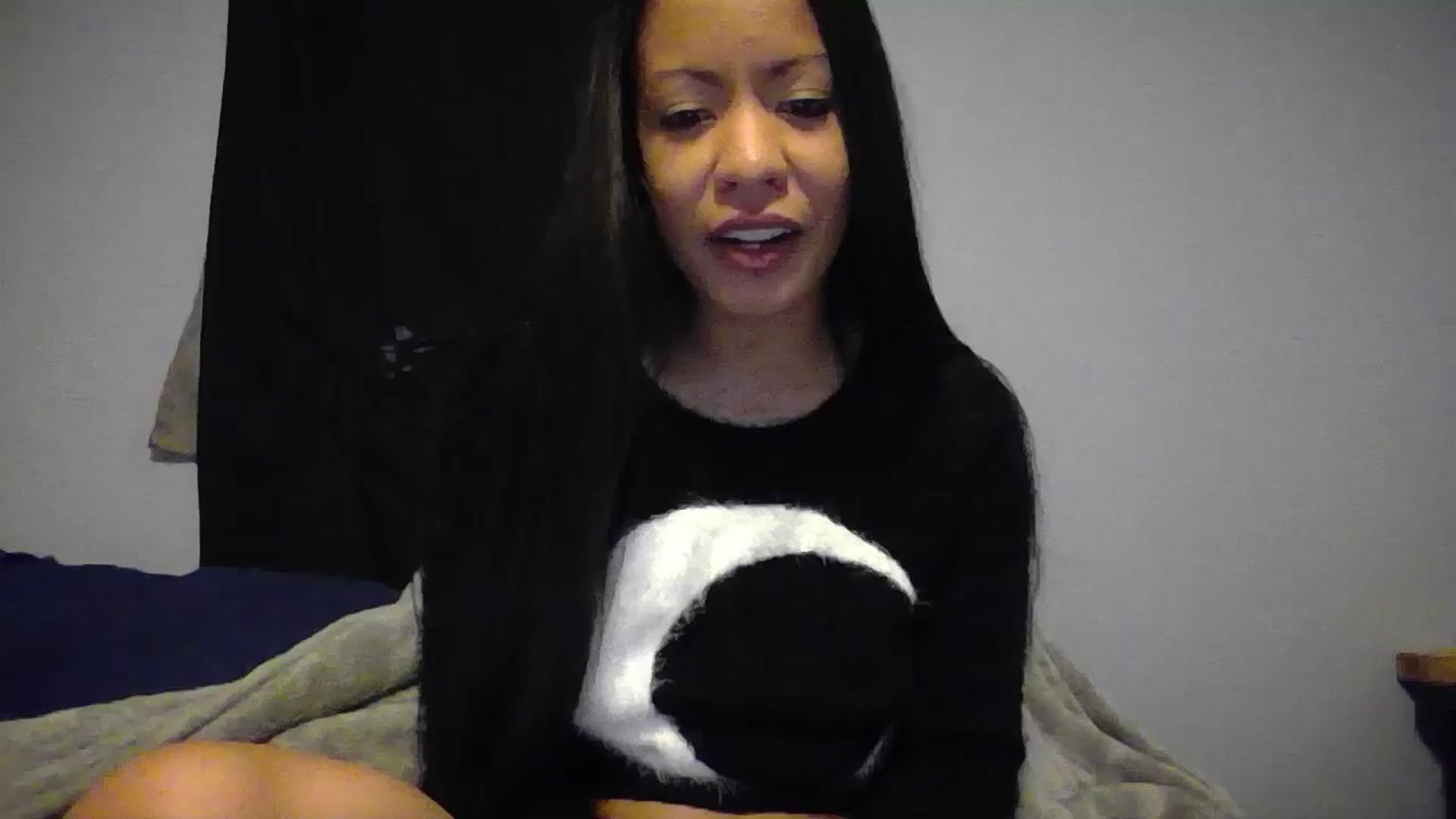 Gallery image thumbnail from Lovemilk's myfreecams stream on, 01/11/2025, 15:07 image 15 of 20