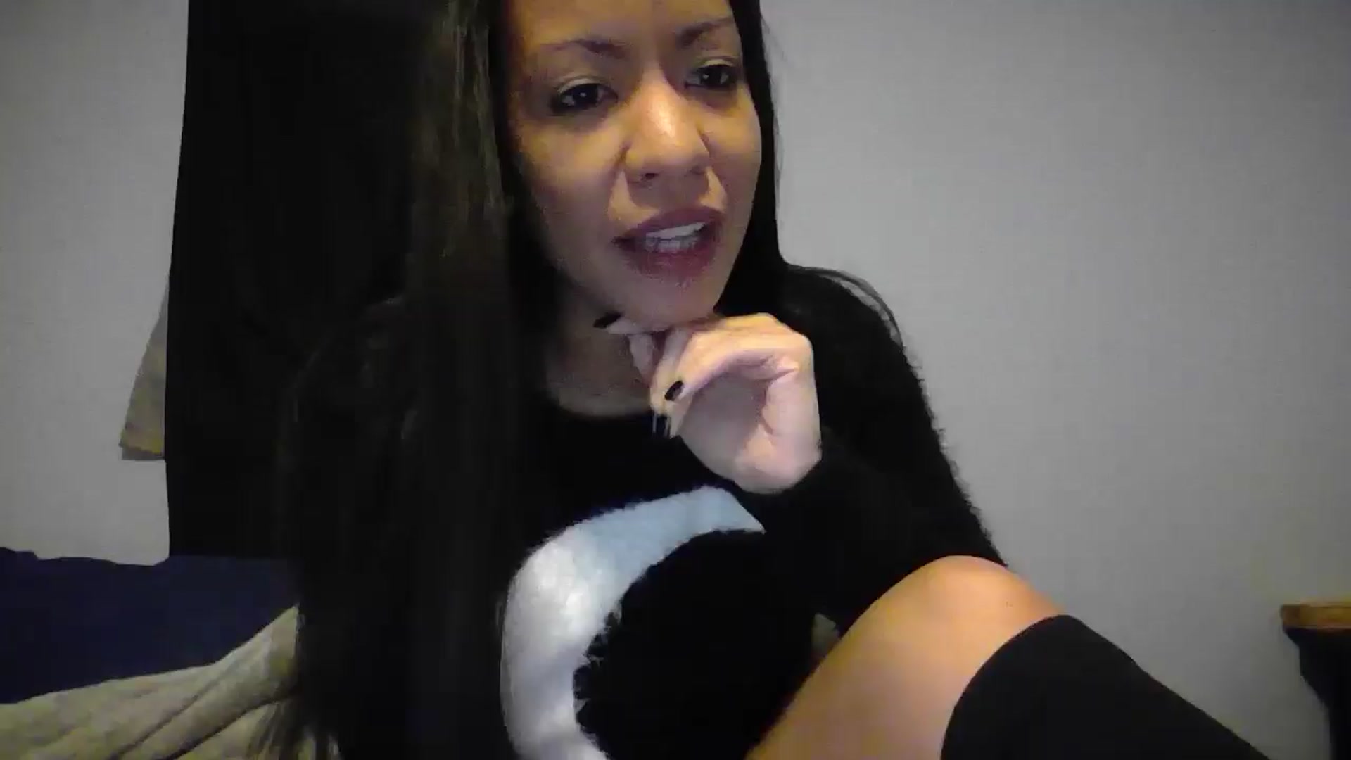 Gallery image thumbnail from Lovemilk's myfreecams stream on, 01/11/2025, 15:07 image 1 of 20