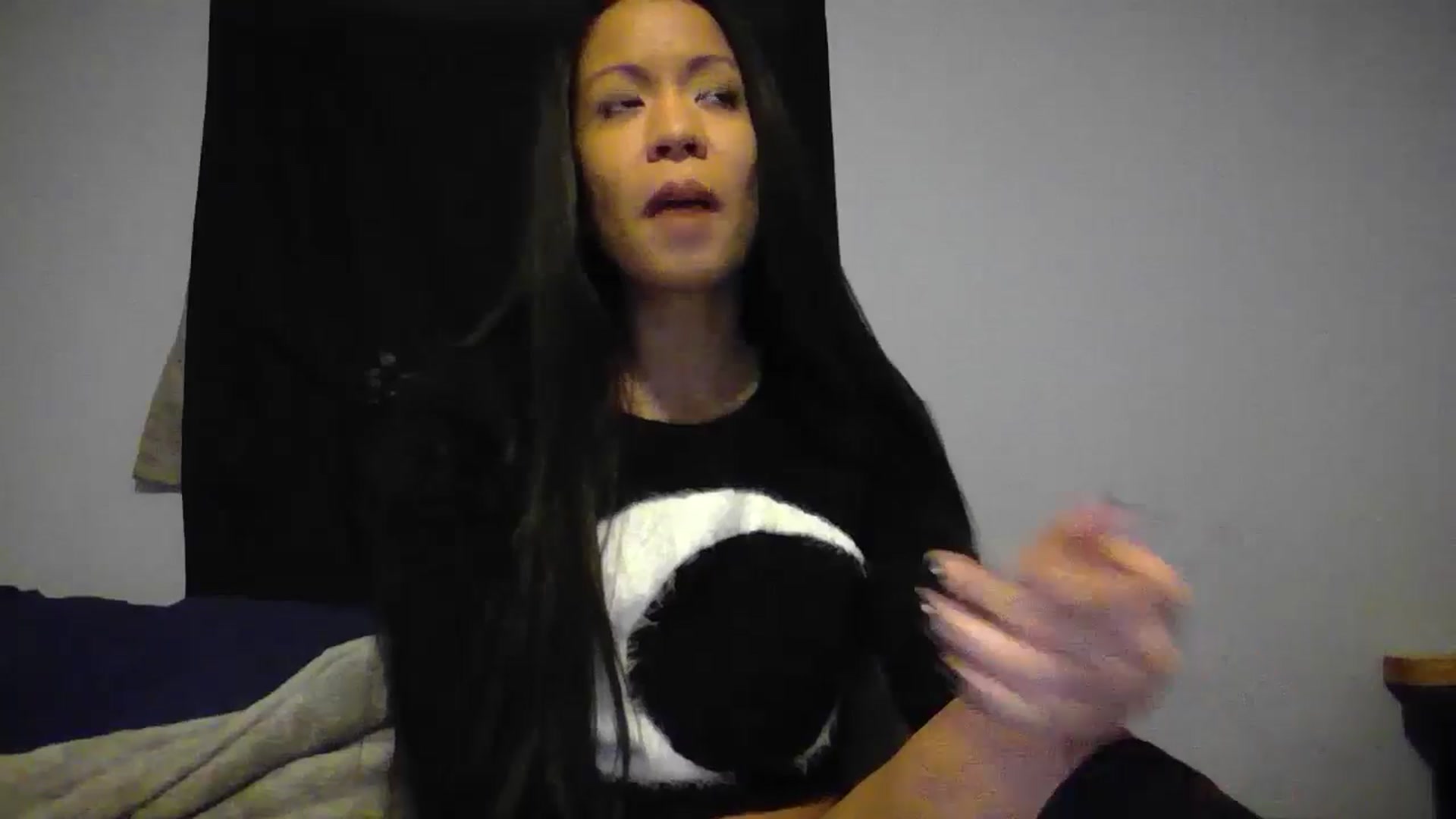 Gallery image thumbnail from Lovemilk's myfreecams stream on, 01/11/2025, 15:07 image 3 of 20