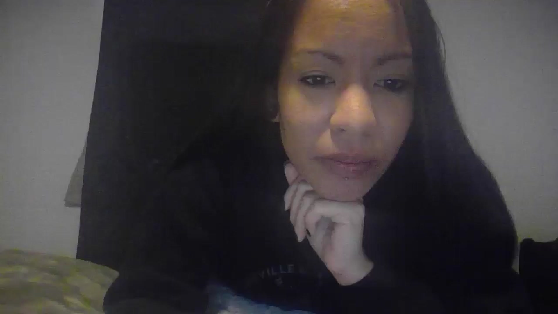 Gallery image thumbnail from Lovemilk's myfreecams stream on, 01/12/2025, 15:27 image 4 of 20