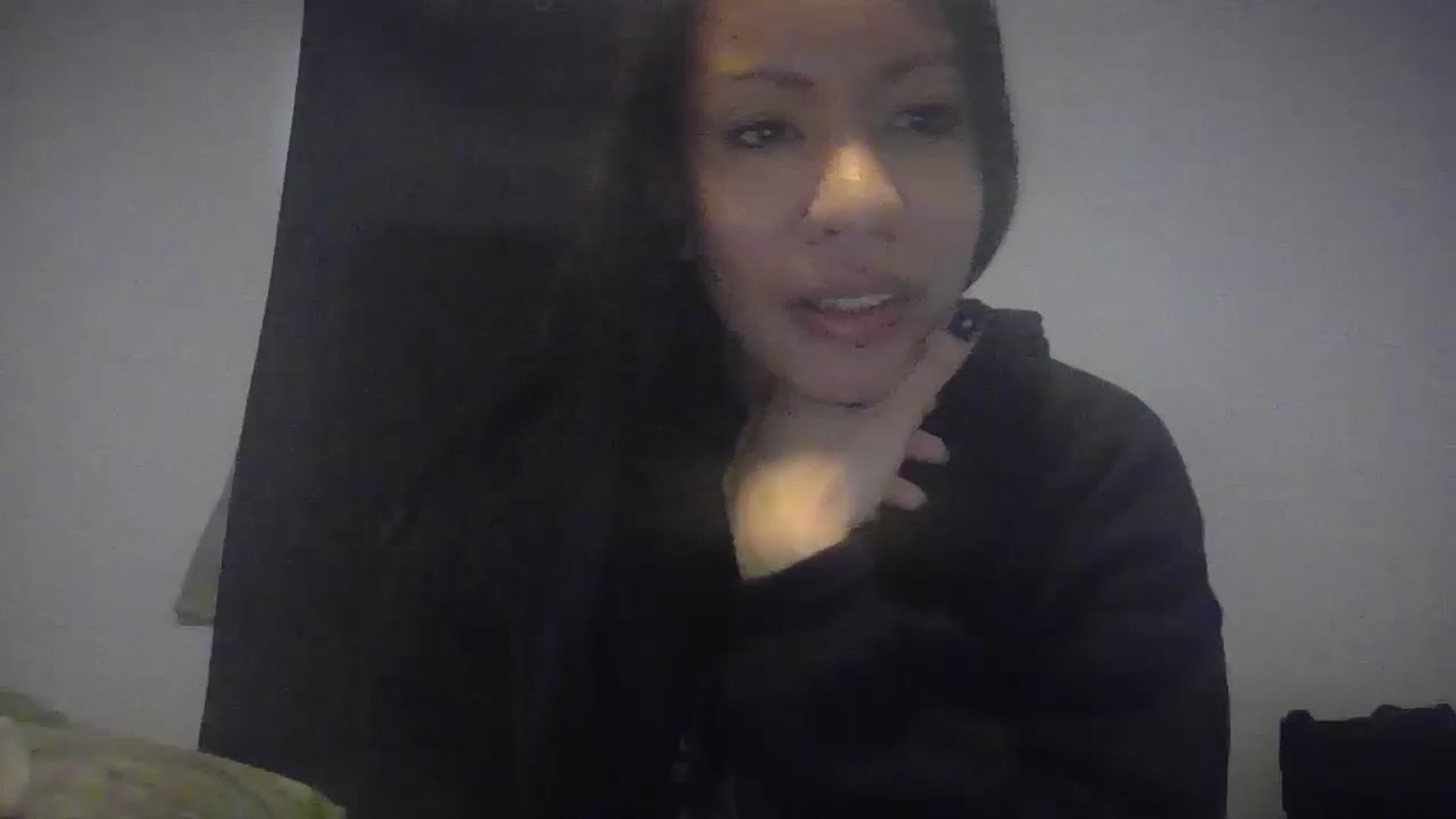 Gallery image thumbnail from Lovemilk's myfreecams stream on, 01/12/2025, 16:51 image 6 of 20