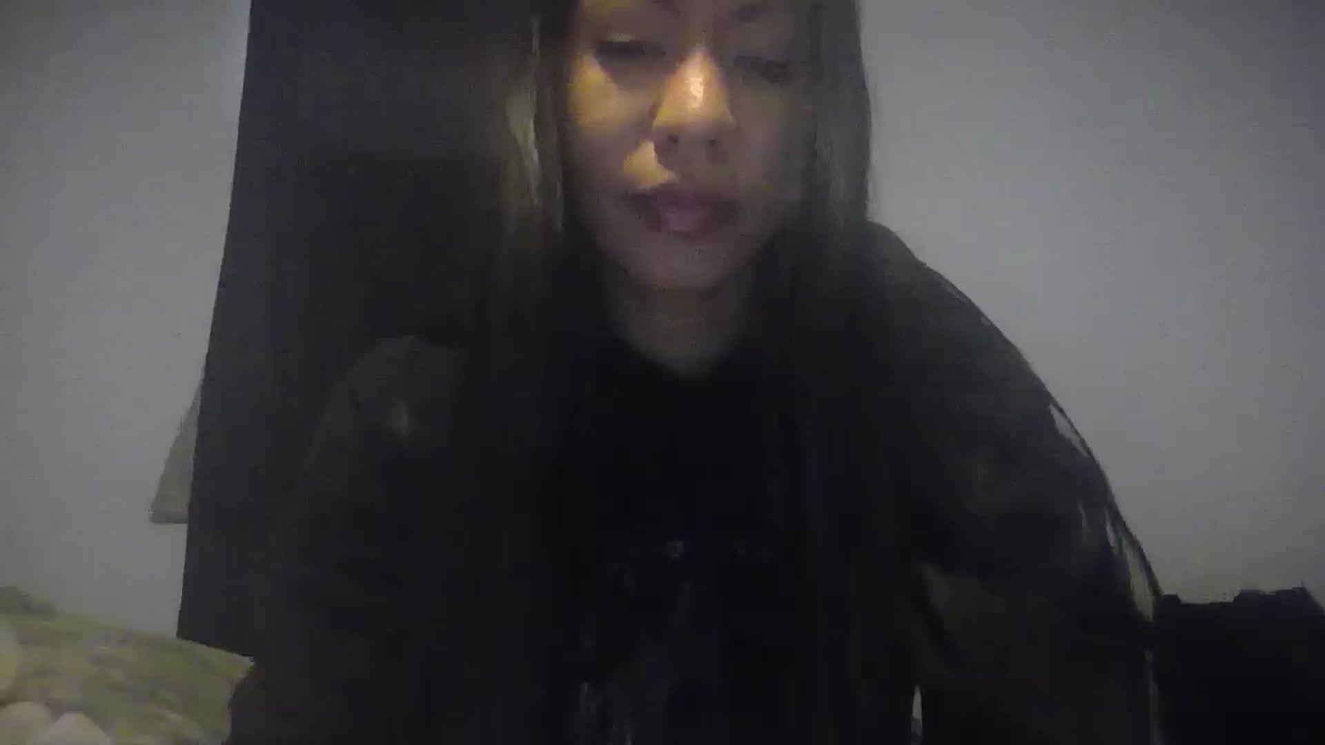 Gallery image thumbnail from Lovemilk's myfreecams stream on, 01/12/2025, 16:51 image 3 of 20