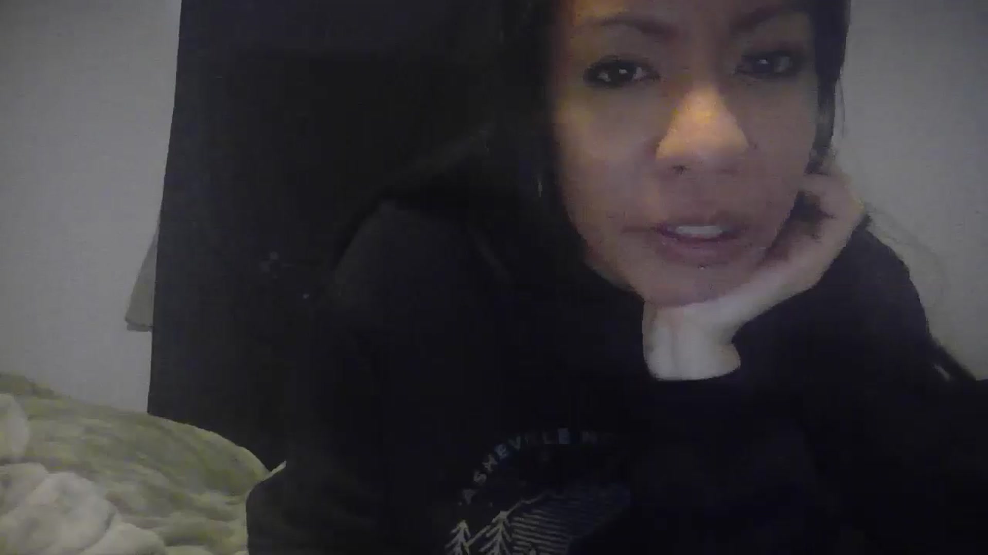 Gallery image thumbnail from Lovemilk's myfreecams stream on, 01/12/2025, 16:51 image 20 of 20
