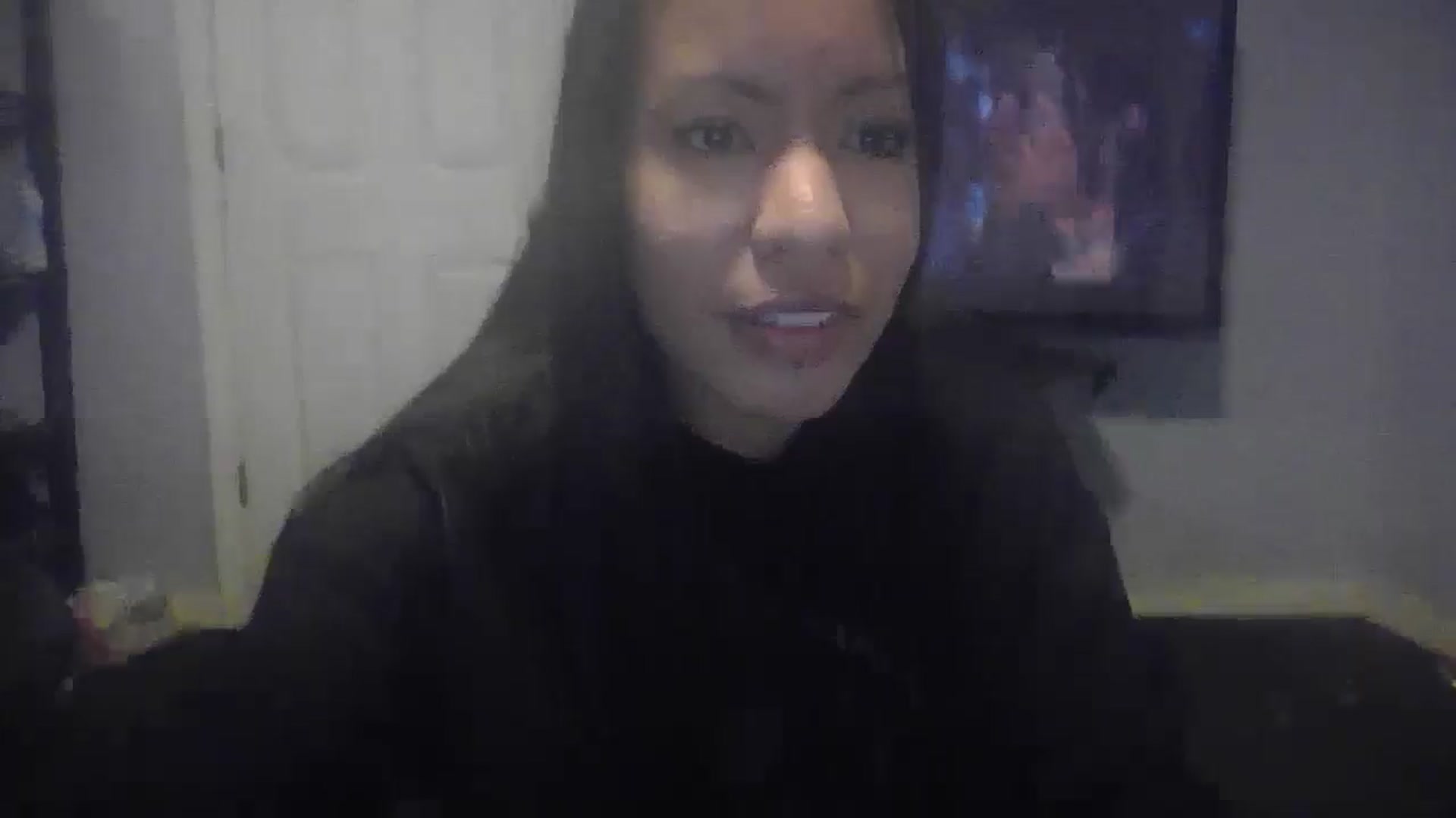 Gallery image thumbnail from Lovemilk's myfreecams stream on, 01/12/2025, 16:51 image 2 of 20