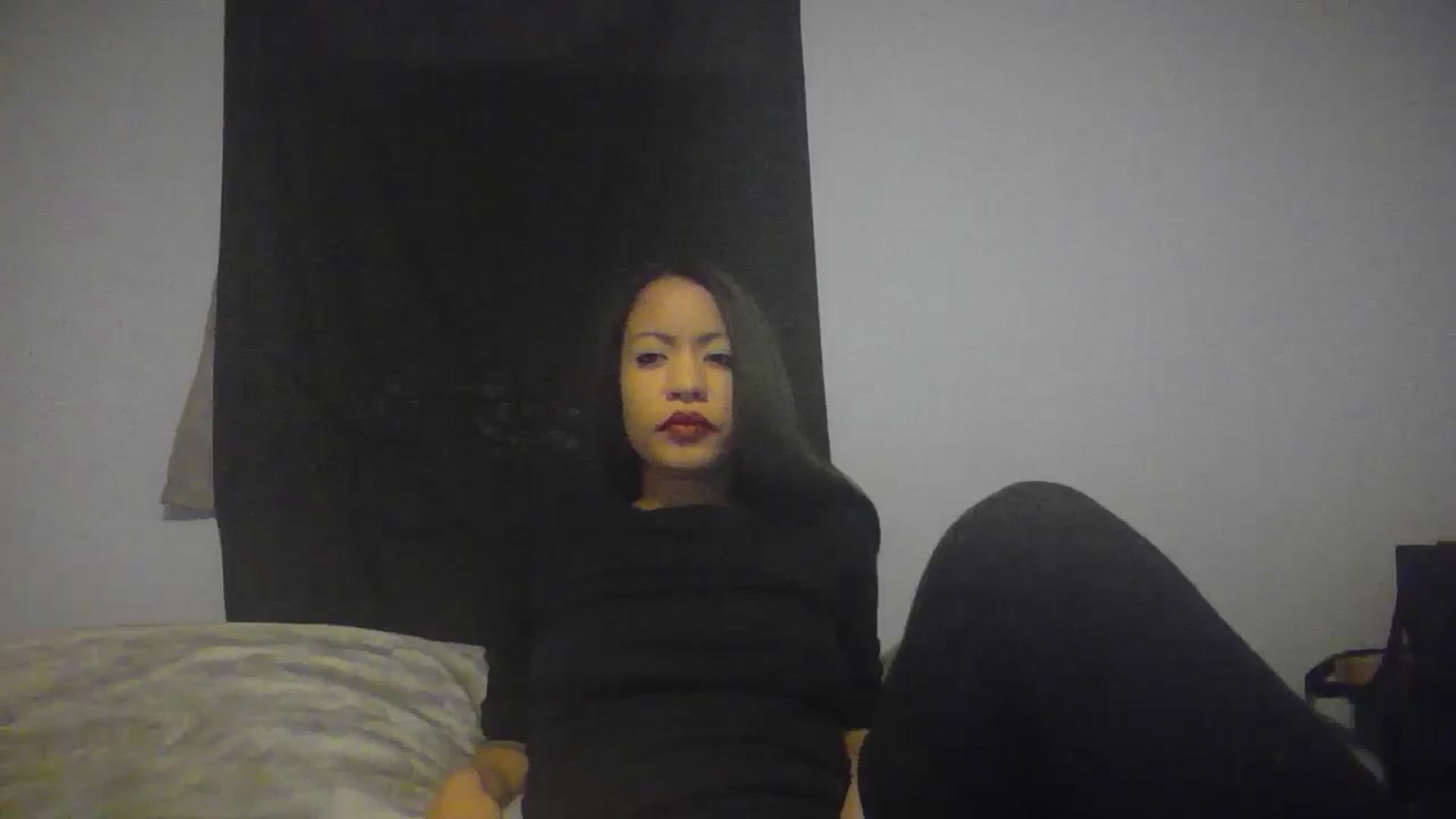 Gallery image thumbnail from Lovemilk's myfreecams stream on, 01/13/2025, 14:26 image 4 of 20