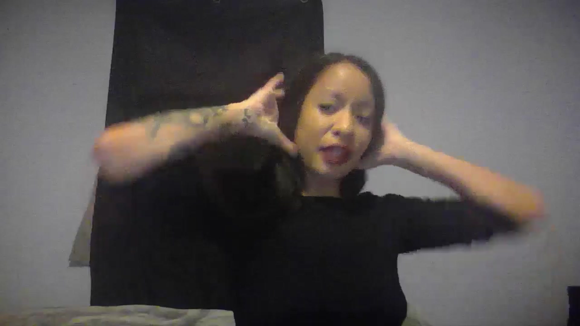 Gallery image thumbnail from Lovemilk's myfreecams stream on, 01/13/2025, 14:26 image 18 of 20