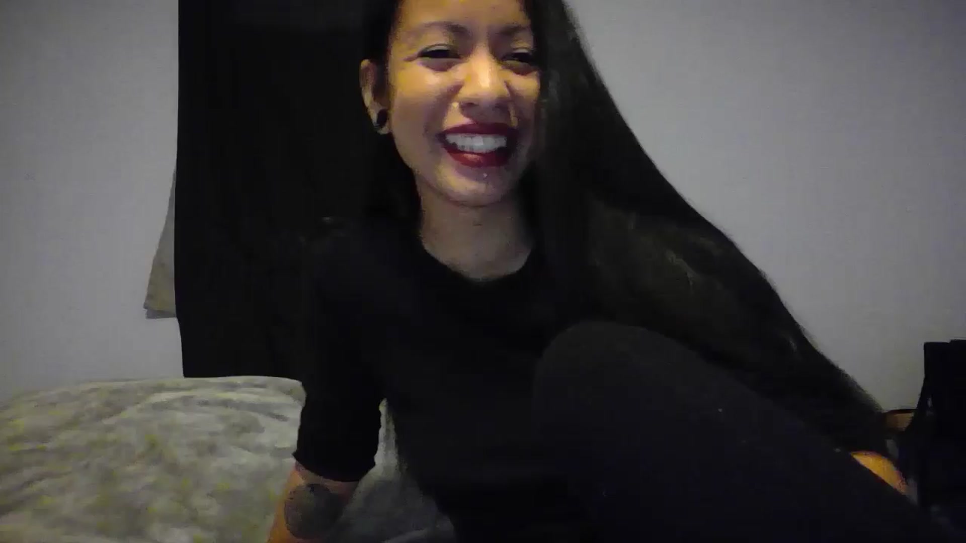 Gallery image thumbnail from Lovemilk's myfreecams stream on, 01/13/2025, 15:30 image 10 of 20
