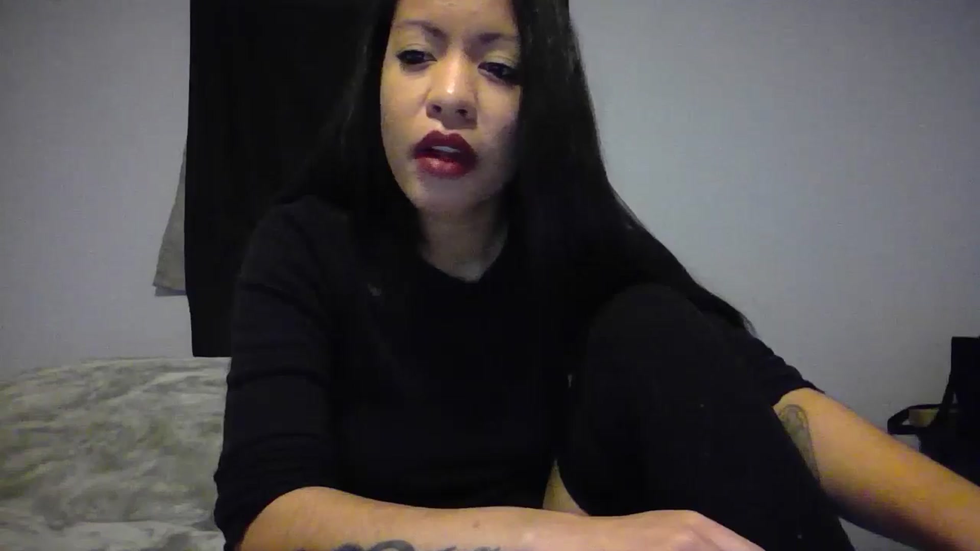 Gallery image thumbnail from Lovemilk's myfreecams stream on, 01/13/2025, 15:30 image 18 of 20