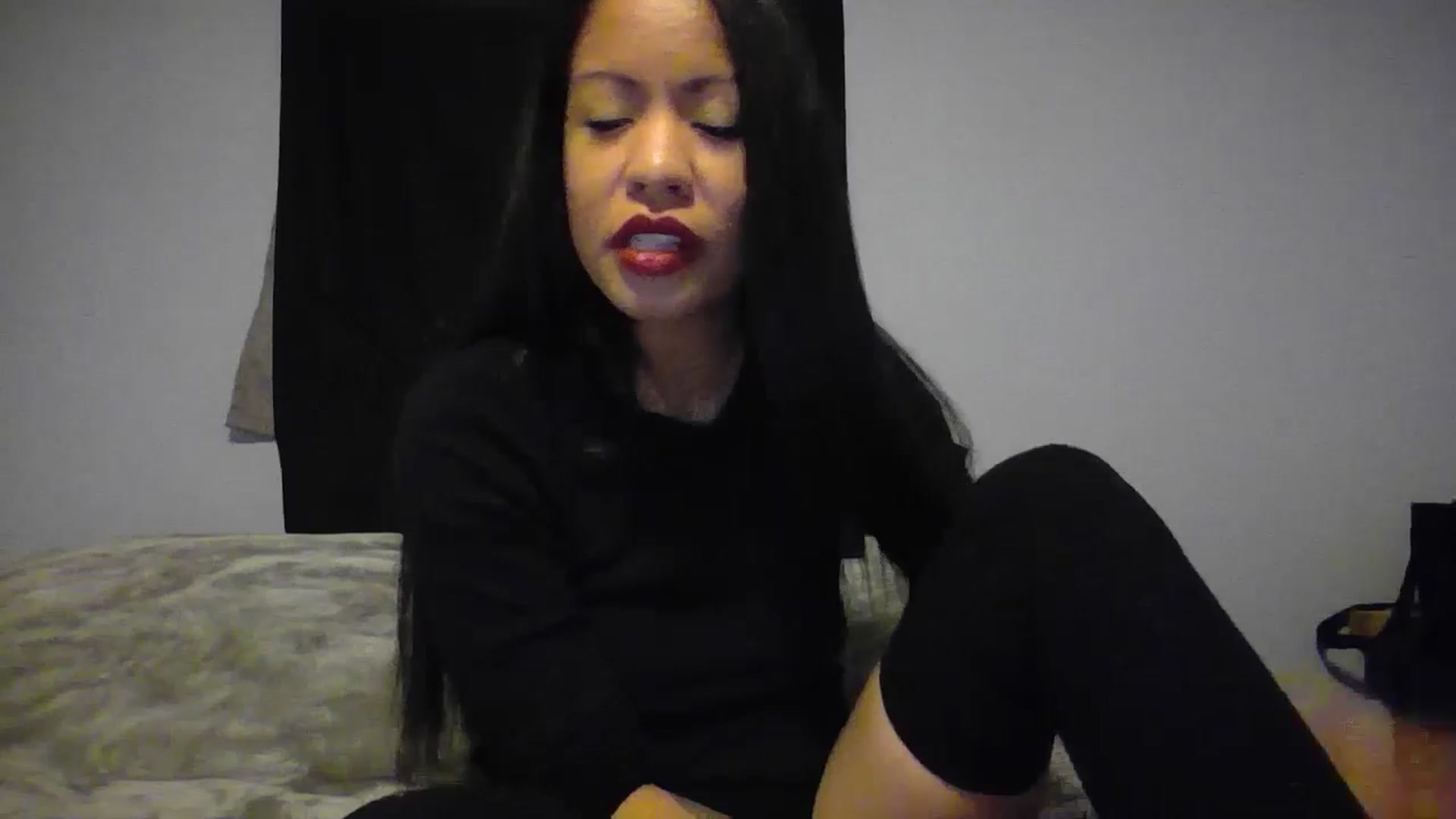 Gallery image thumbnail from Lovemilk's myfreecams stream on, 01/13/2025, 15:30 image 17 of 20