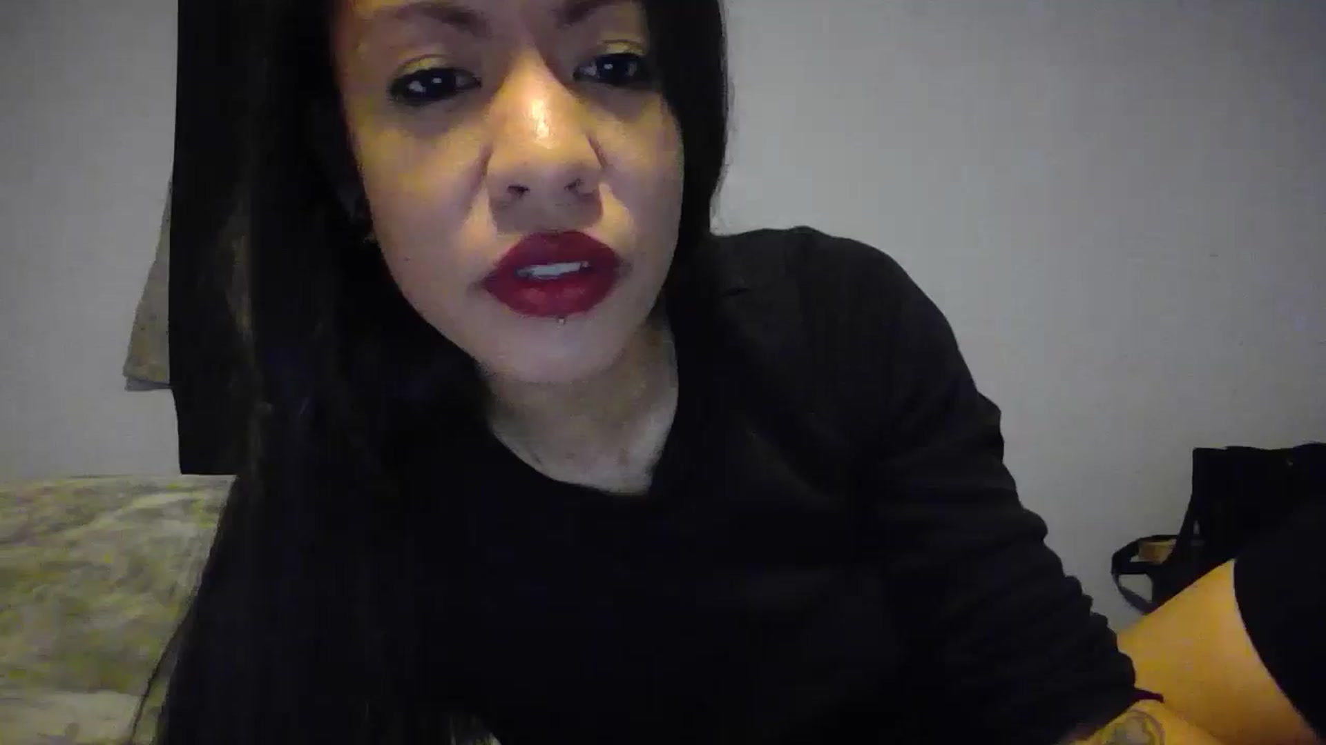 Gallery image thumbnail from Lovemilk's myfreecams stream on, 01/13/2025, 15:30 image 4 of 20