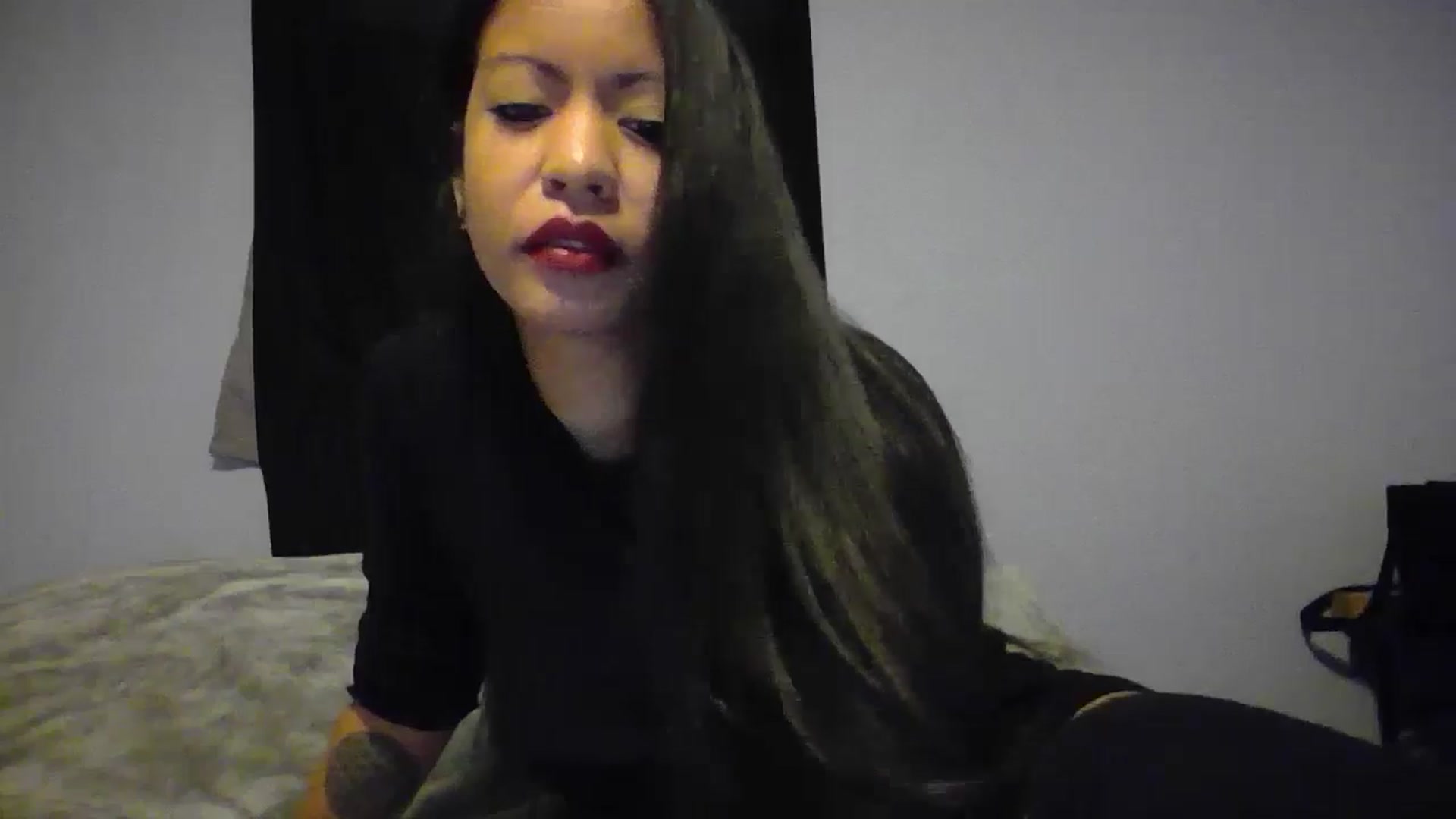 Gallery image thumbnail from Lovemilk's myfreecams stream on, 01/13/2025, 15:30 image 12 of 20