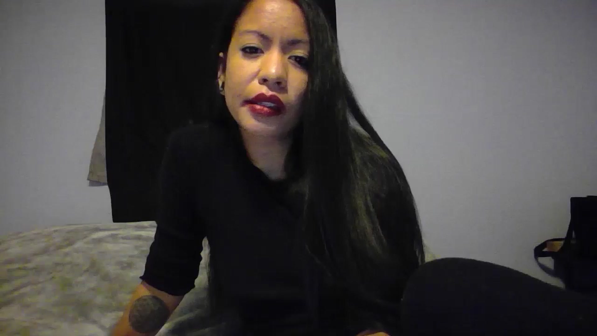Gallery image thumbnail from Lovemilk's myfreecams stream on, 01/13/2025, 15:30 image 11 of 20
