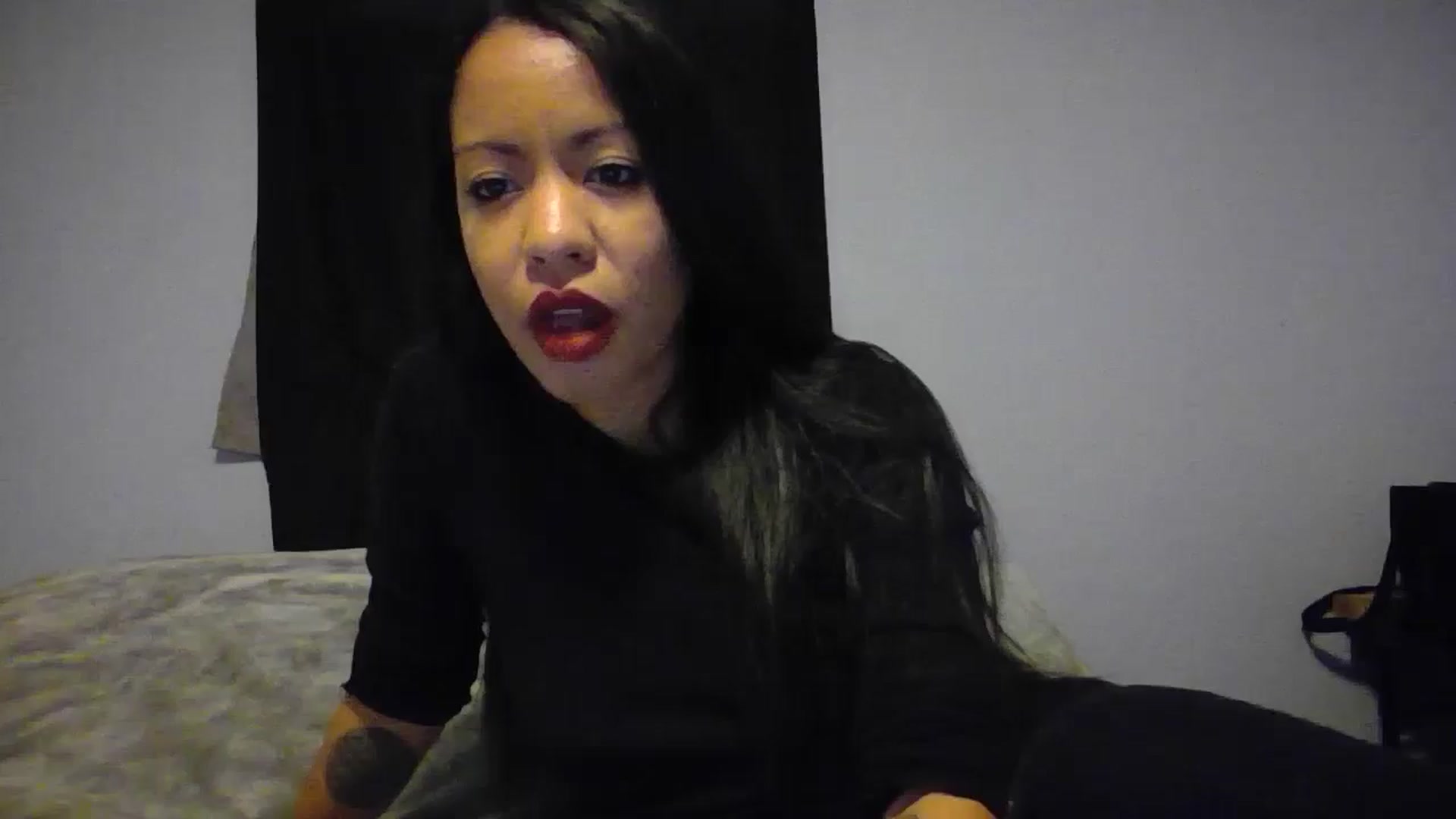 Gallery image thumbnail from Lovemilk's myfreecams stream on, 01/13/2025, 15:30 image 13 of 20