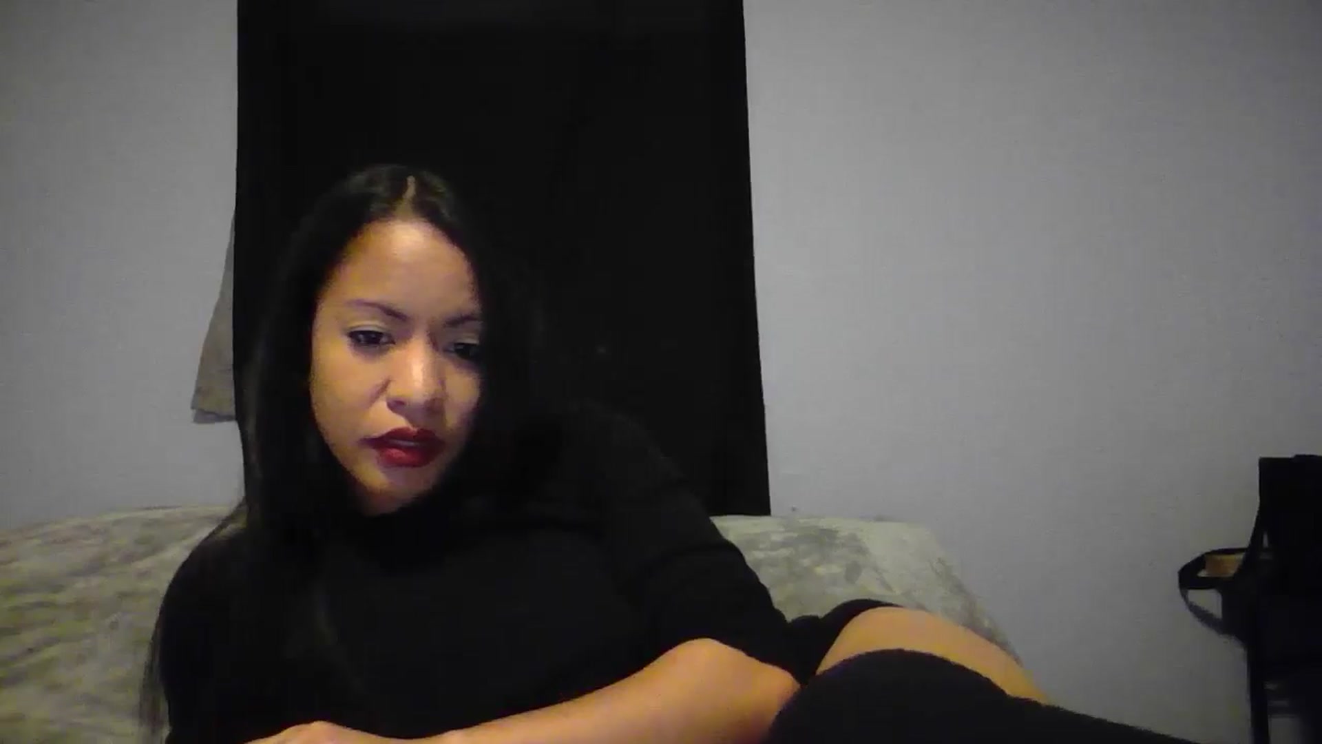 Gallery image thumbnail from Lovemilk's myfreecams stream on, 01/13/2025, 15:30 image 8 of 20