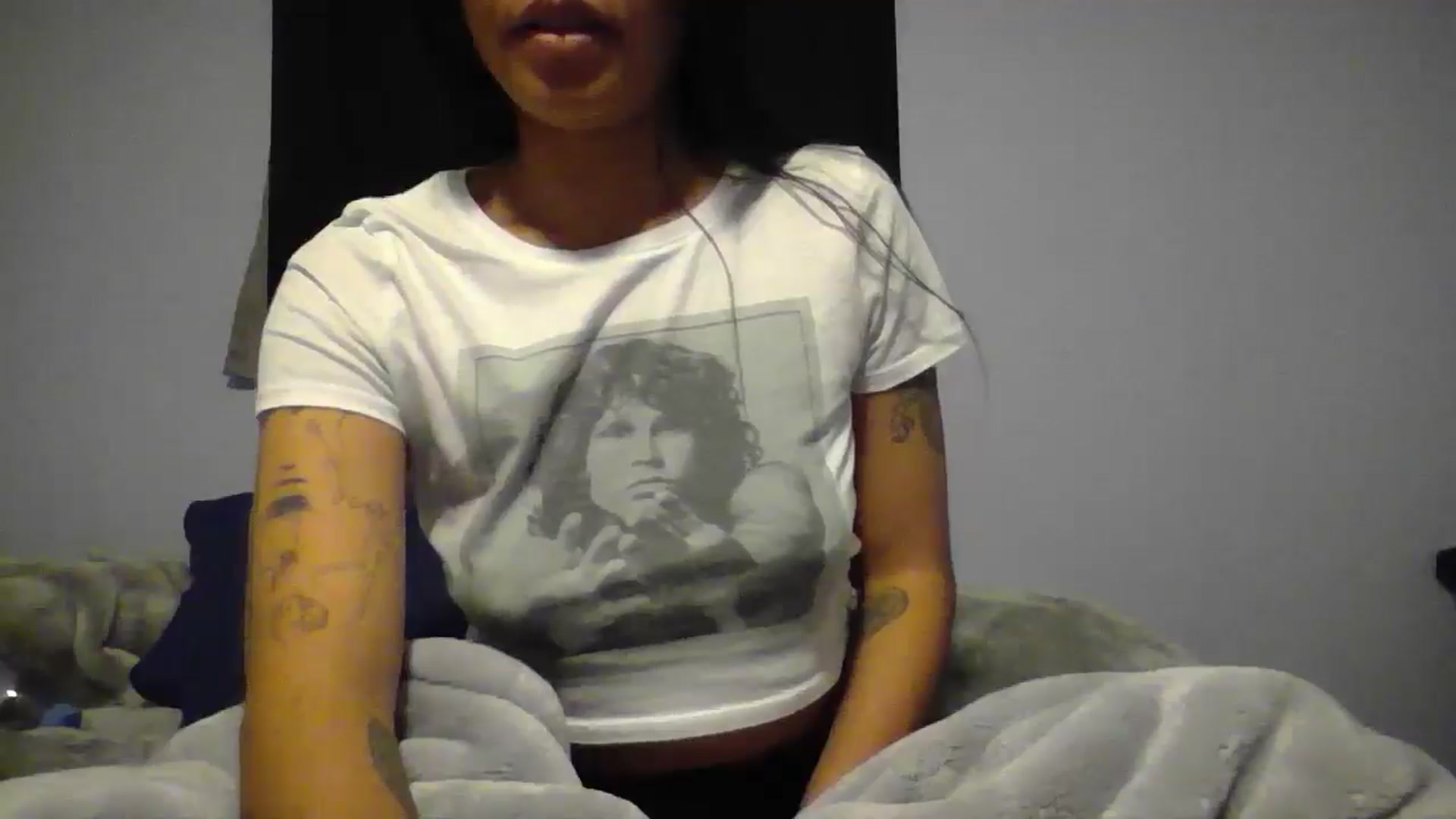Gallery image thumbnail from Lovemilk's myfreecams stream on, 01/20/2025, 24:58 image 5 of 20