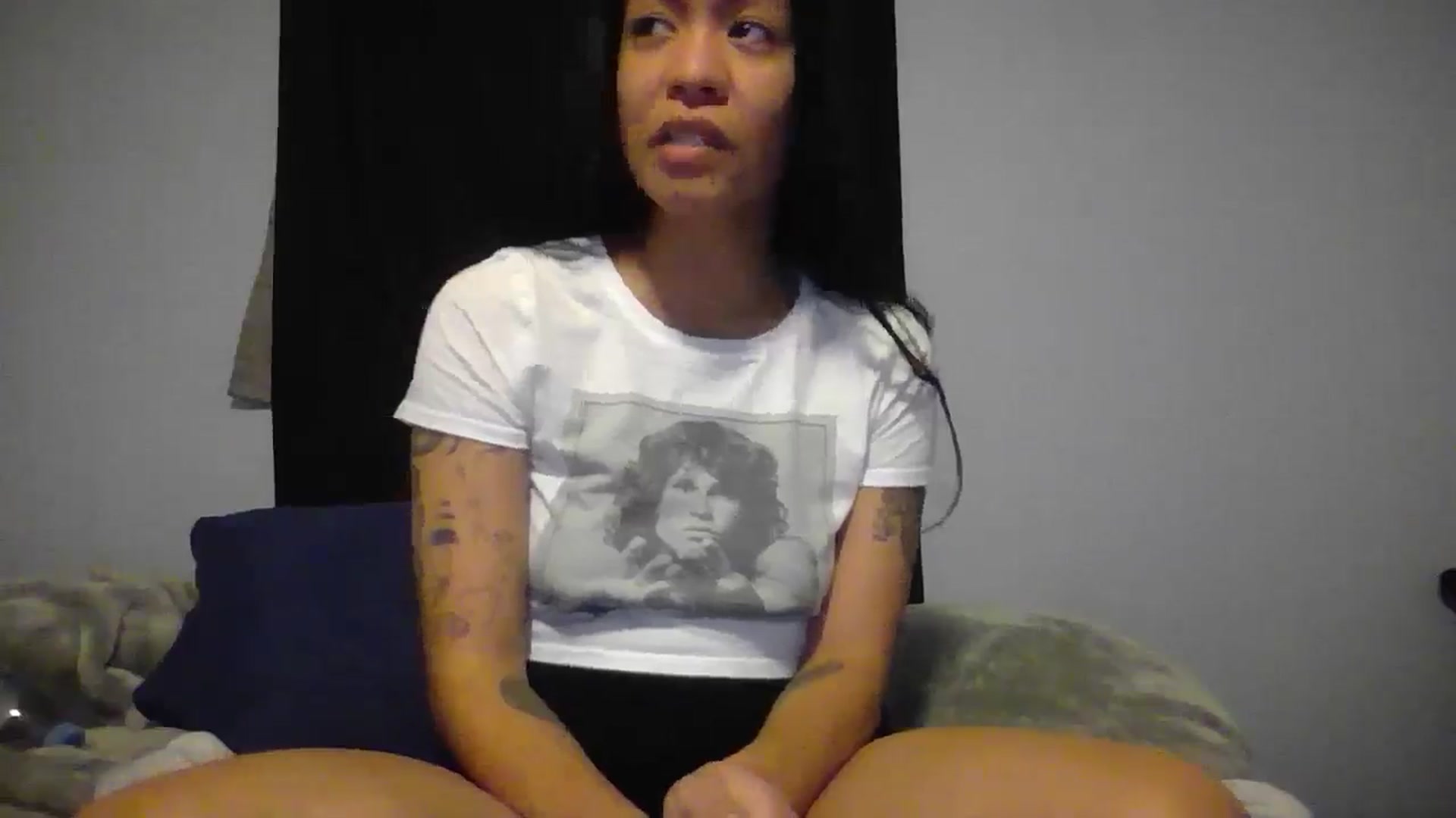 Gallery image thumbnail from Lovemilk's myfreecams stream on, 01/20/2025, 24:58 image 15 of 20