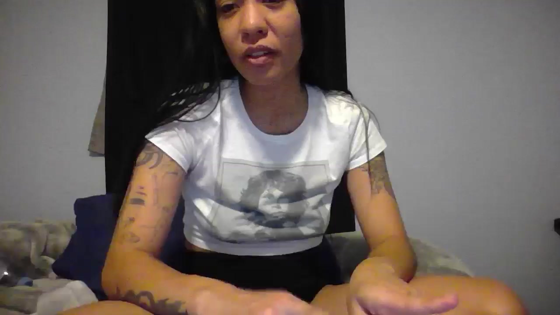 Gallery image thumbnail from Lovemilk's myfreecams stream on, 01/20/2025, 24:58 image 20 of 20