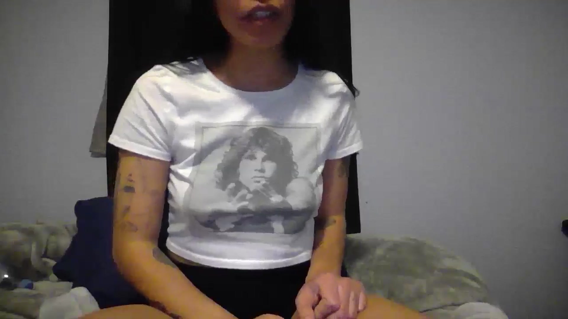 Gallery image thumbnail from Lovemilk's myfreecams stream on, 01/20/2025, 24:58 image 12 of 20