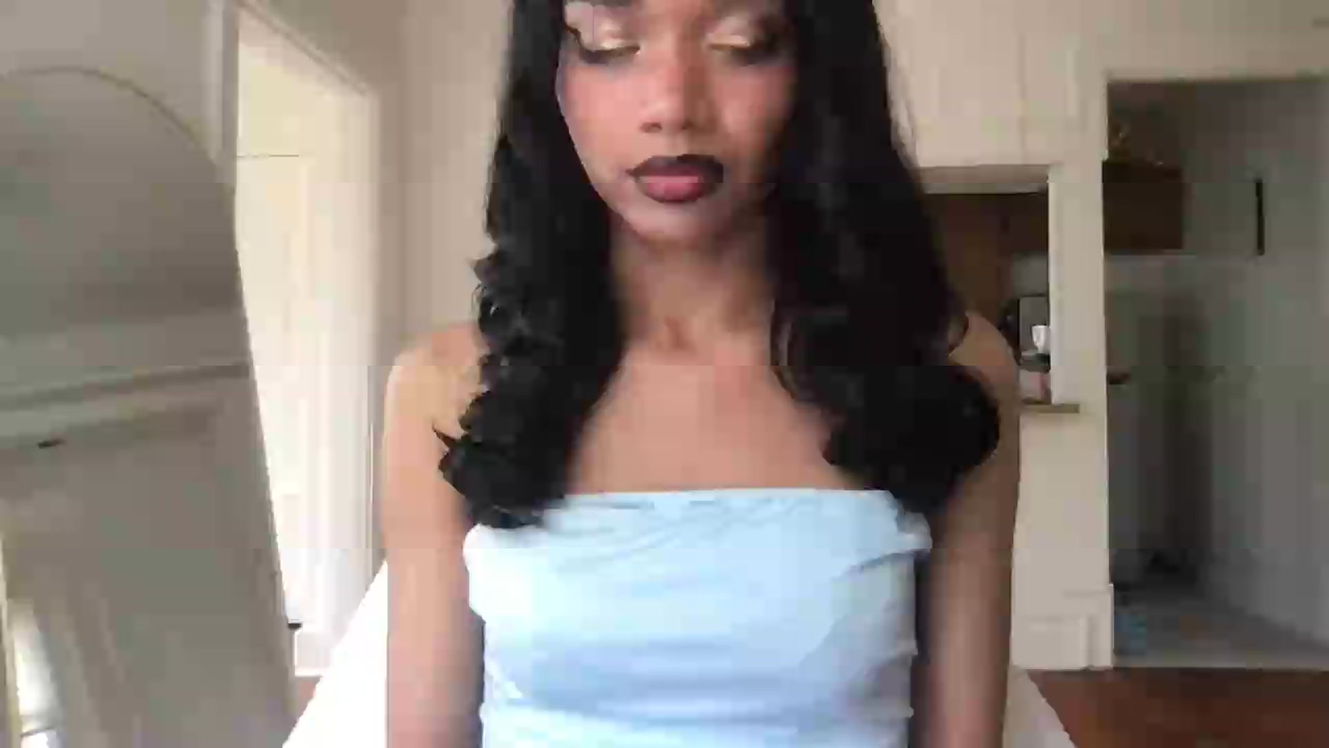 Gallery image thumbnail from Loveofstudy's myfreecams stream on, 06/20/2026, 19:59 image 17 of 20