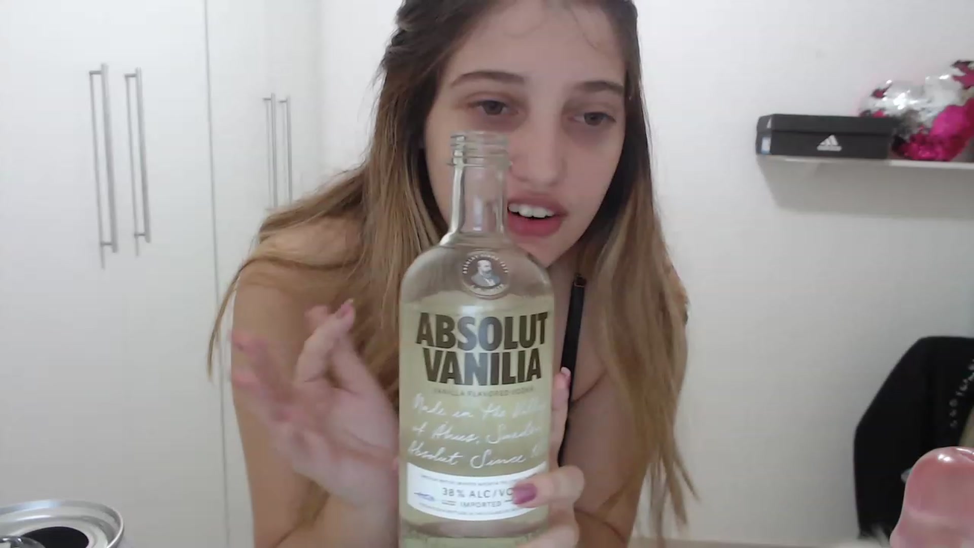 Gallery image thumbnail from LoverBella's myfreecams stream on, 01/04/2023, 02:02 image 8 of 20