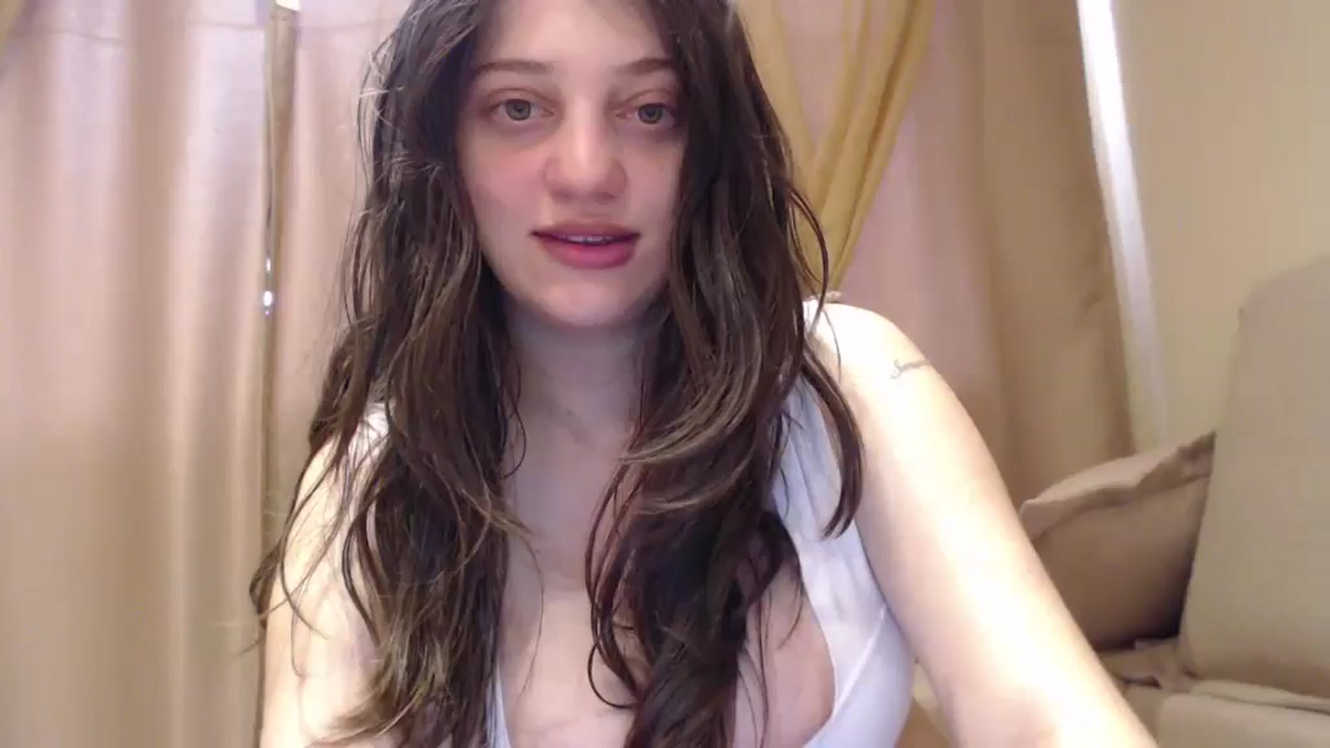 Gallery image thumbnail from LoverBella's myfreecams stream on, 11/02/2025, 15:54 image 19 of 20