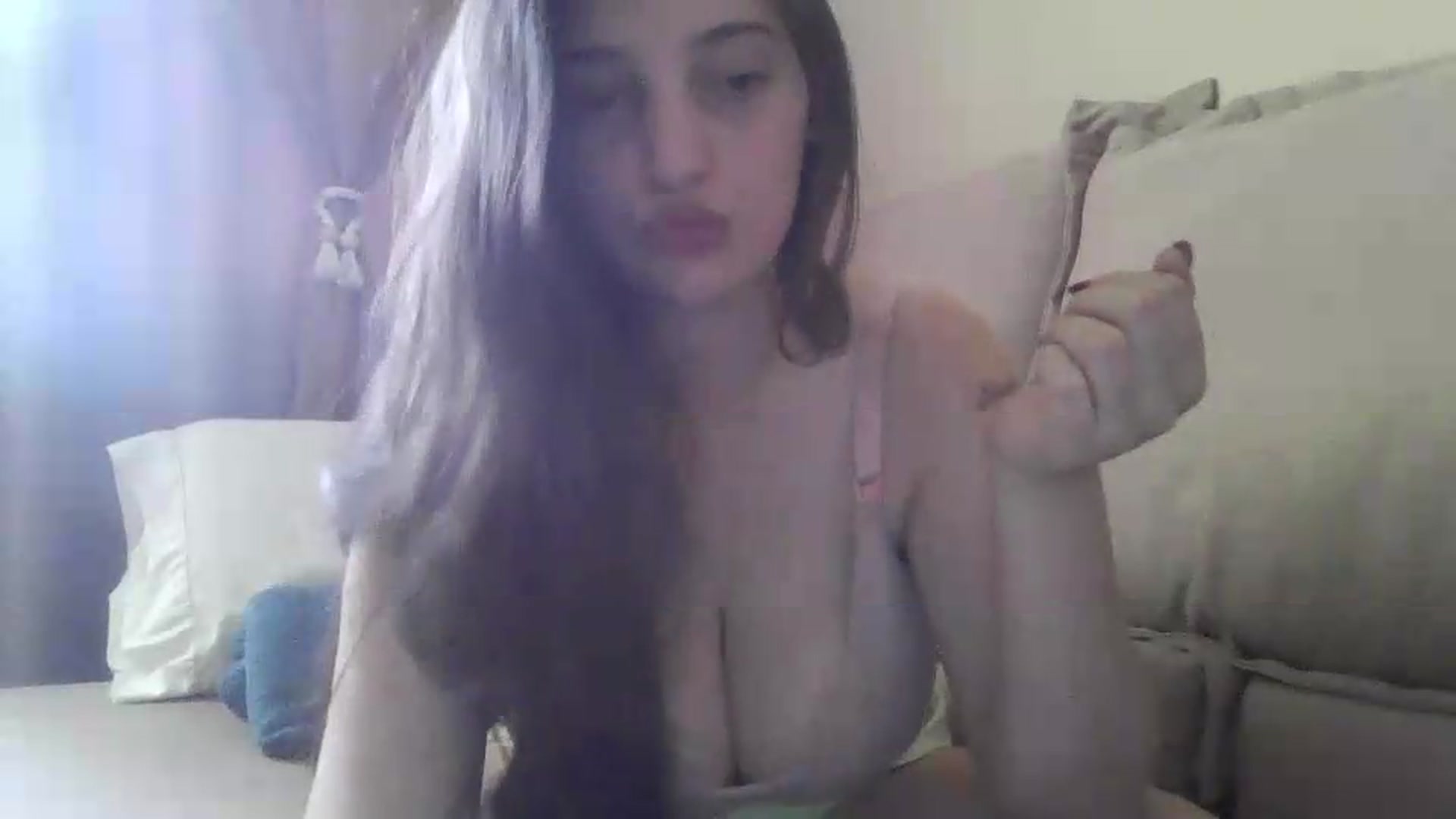 Gallery image thumbnail from LoverBella's myfreecams stream on, 07/31/2026, 18:33 image 20 of 20