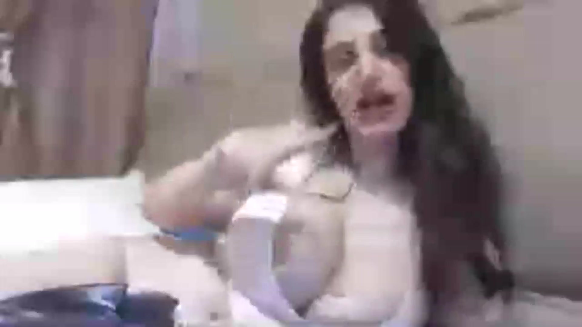 Gallery image thumbnail from LoverBella's myfreecams stream on, 08/14/2026, 19:09 image 7 of 20