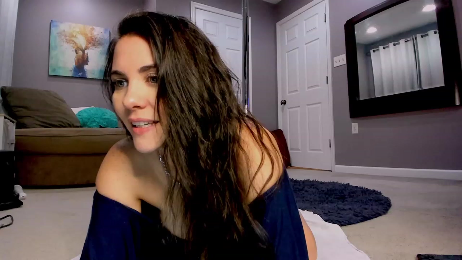 Gallery image thumbnail from LovesDesire's myfreecams stream on, 04/12/2023, 04:20 image 15 of 20