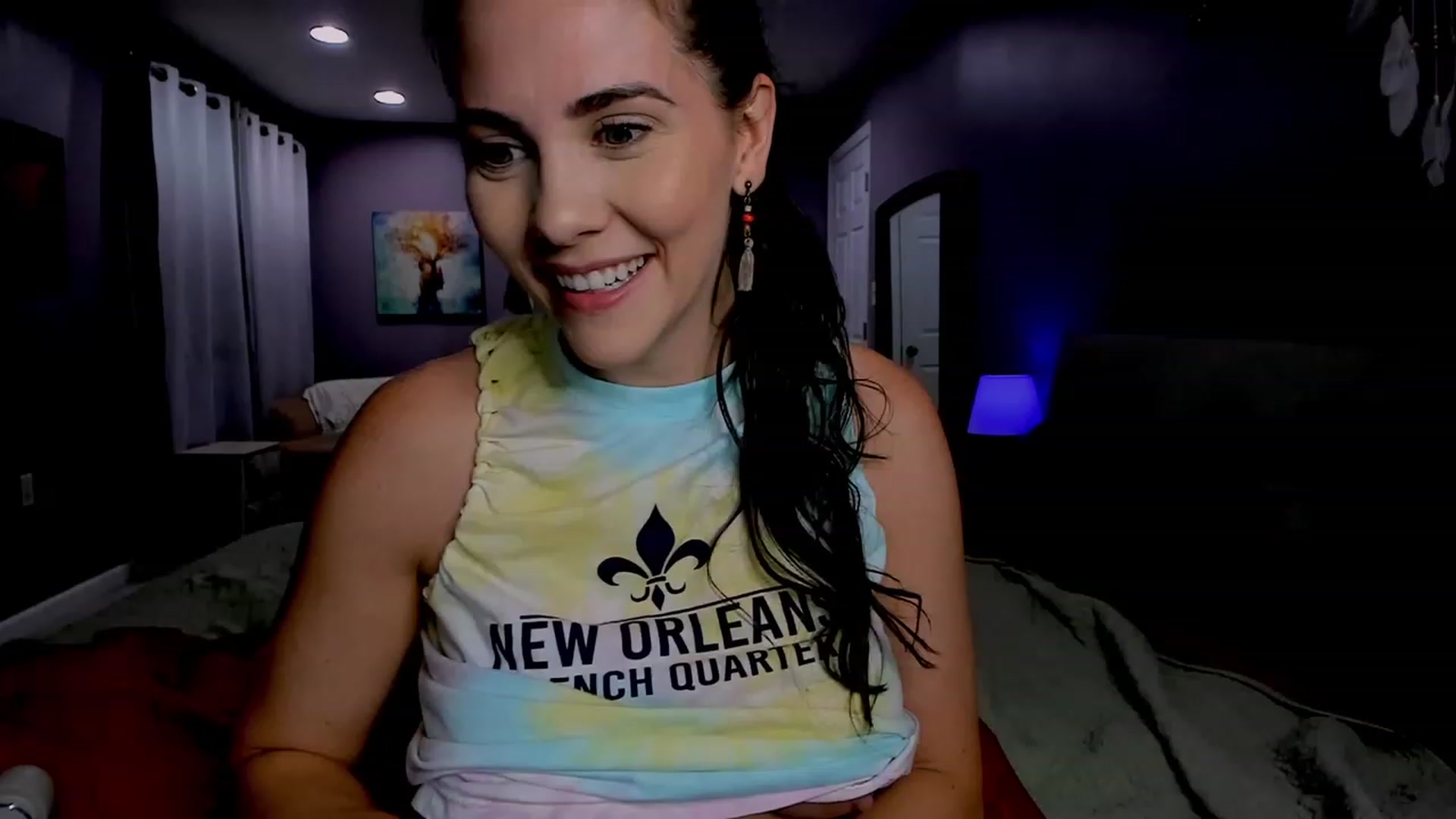 Gallery image thumbnail from LovesDesire's myfreecams stream on, 04/14/2023, 04:05 image 4 of 20