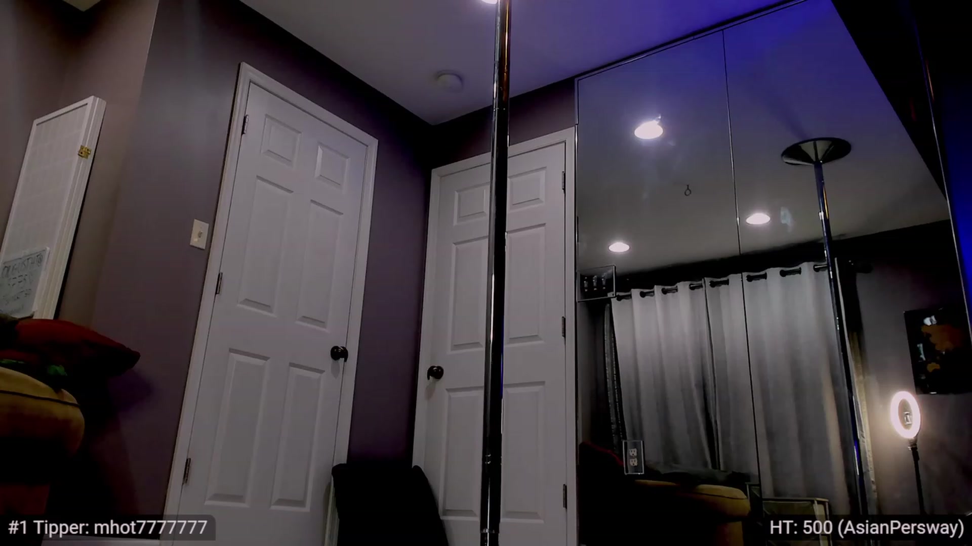 Gallery image thumbnail from LovesDesire's myfreecams stream on, 08/31/2023, 05:48 image 11 of 20