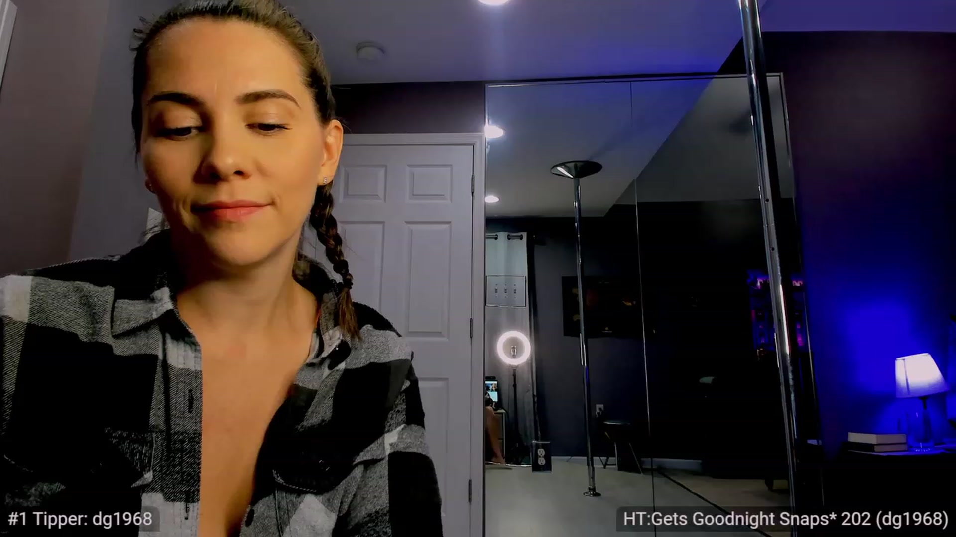 Gallery image thumbnail from LovesDesire's myfreecams stream on, 10/08/2023, 06:12 image 14 of 20