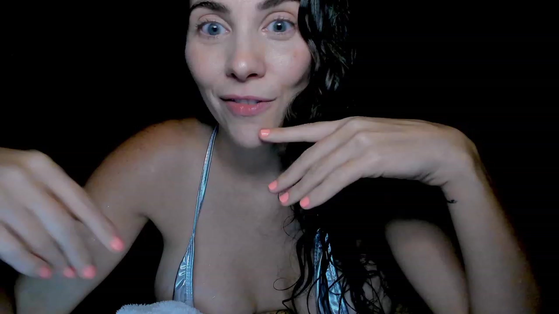 Gallery image thumbnail from LovesDesire's myfreecams stream on, 10/11/2023, 05:31 image 12 of 20