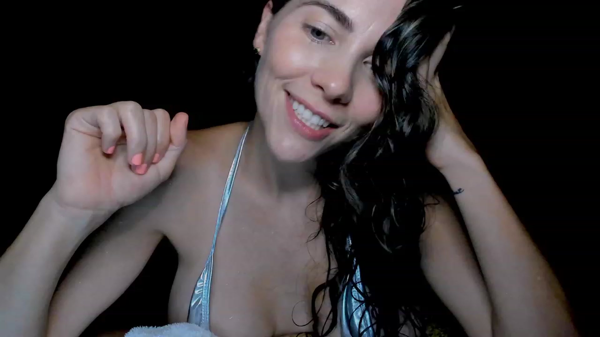Gallery image thumbnail from LovesDesire's myfreecams stream on, 10/11/2023, 05:31 image 11 of 20