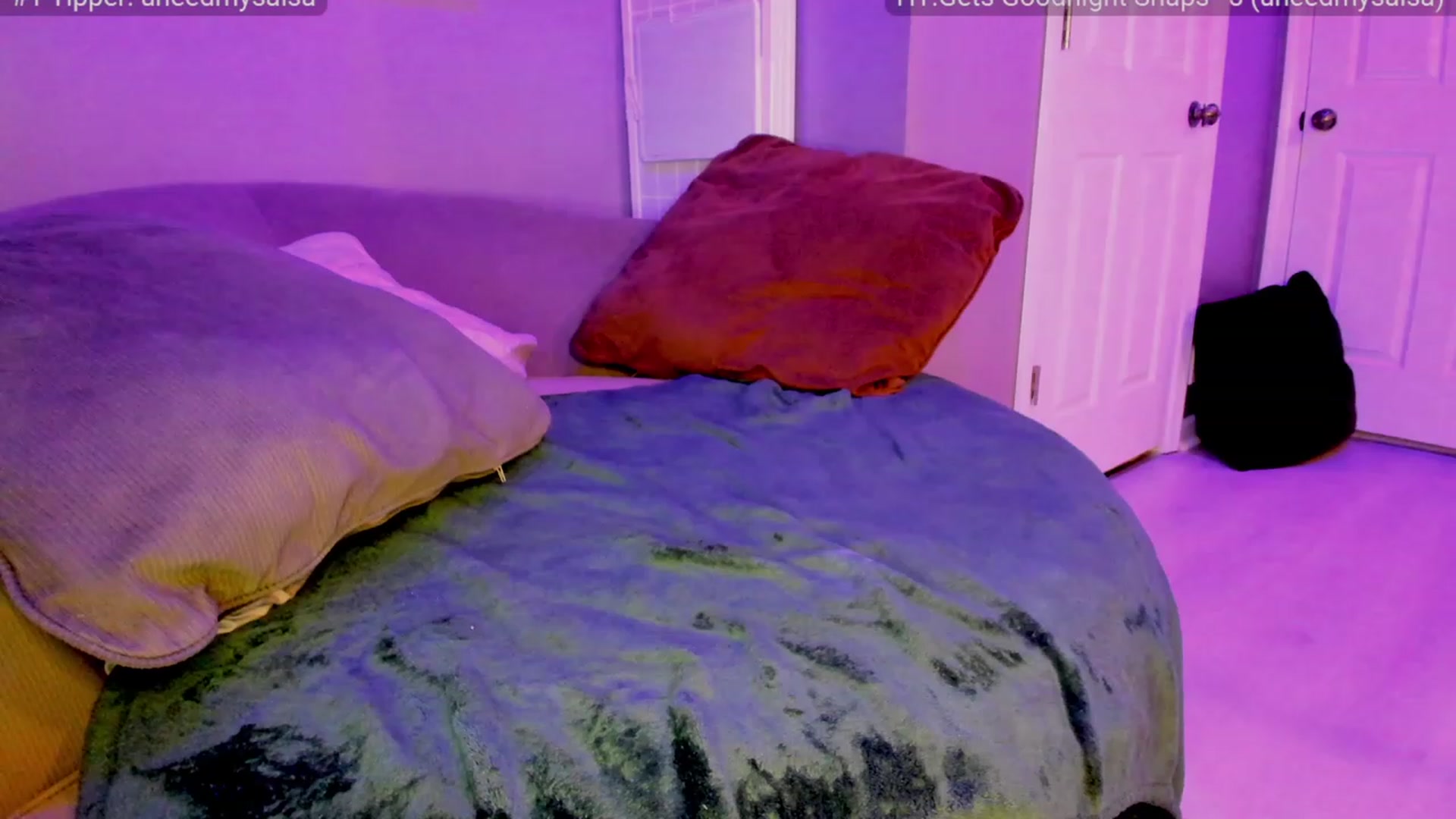 Gallery image thumbnail from LovesDesire's myfreecams stream on, 02/02/2024, 07:04 image 14 of 20