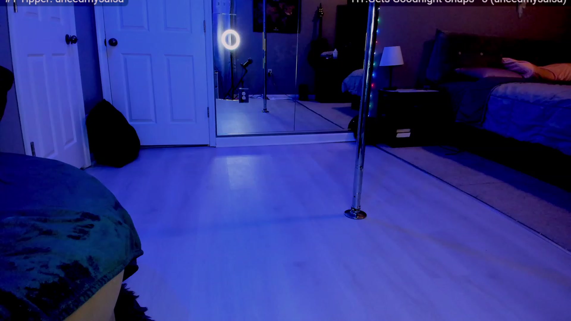 Gallery image thumbnail from LovesDesire's myfreecams stream on, 02/02/2024, 07:04 image 9 of 20