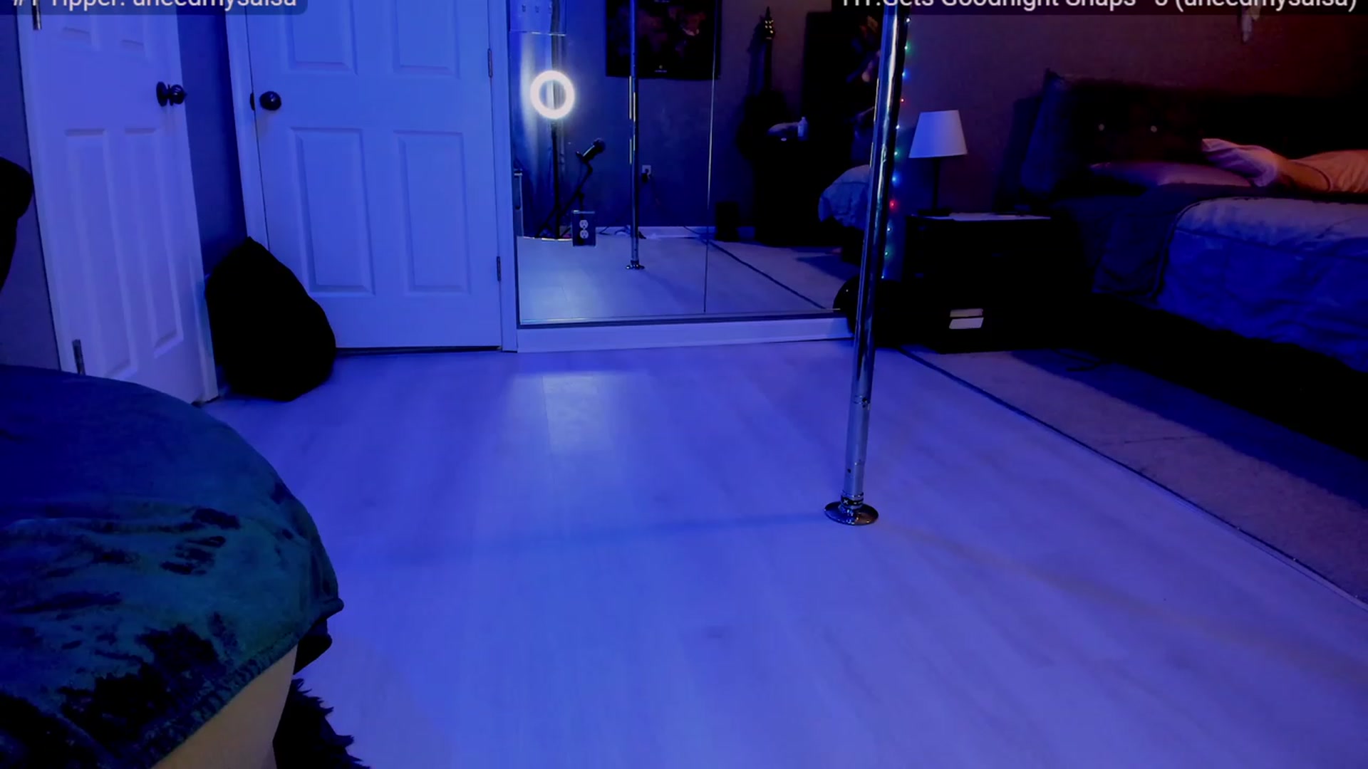 Gallery image thumbnail from LovesDesire's myfreecams stream on, 02/02/2024, 07:04 image 10 of 20