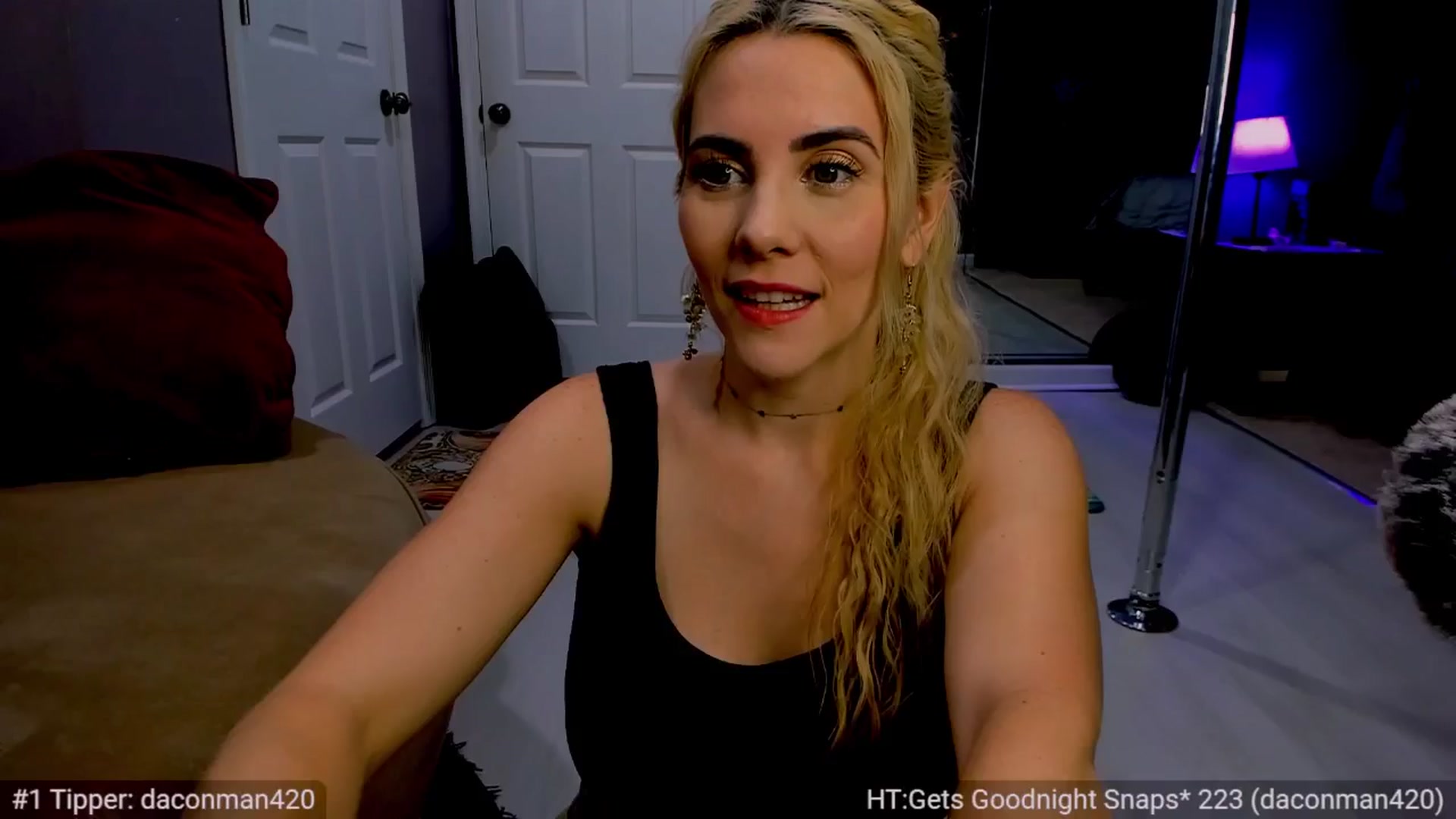 Gallery image thumbnail from LovesDesire's myfreecams stream on, 08/02/2024, 03:32 image 5 of 20